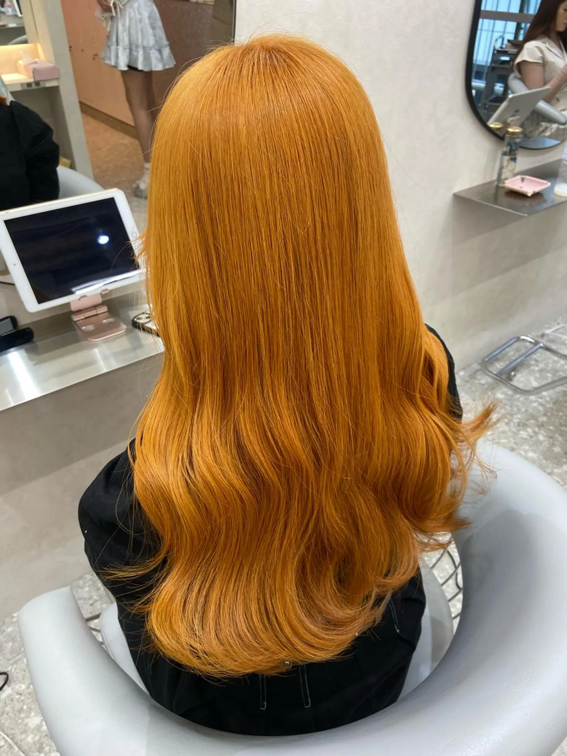 ロング カラー シールエクステ ブリーチ ブラウンカラー ケアカラー ダブルカラー カット ヘアカラー トリートメント 新宿/韓国ヘア 中明度カラー/かやのヘアスタイル