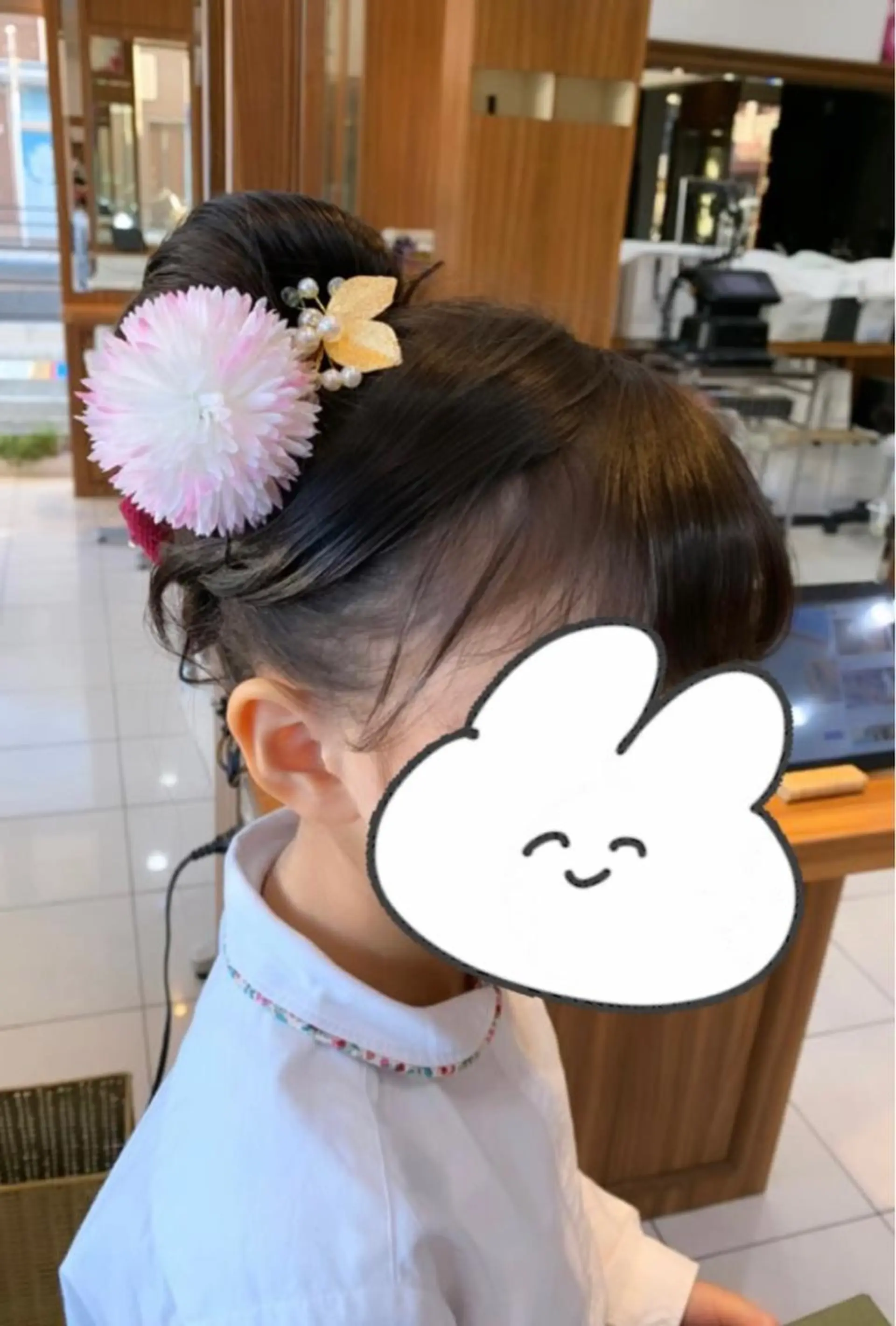 セミロング ヘアアレンジ 脱白髪染め美容師 竹内涼乃のヘアスタイル