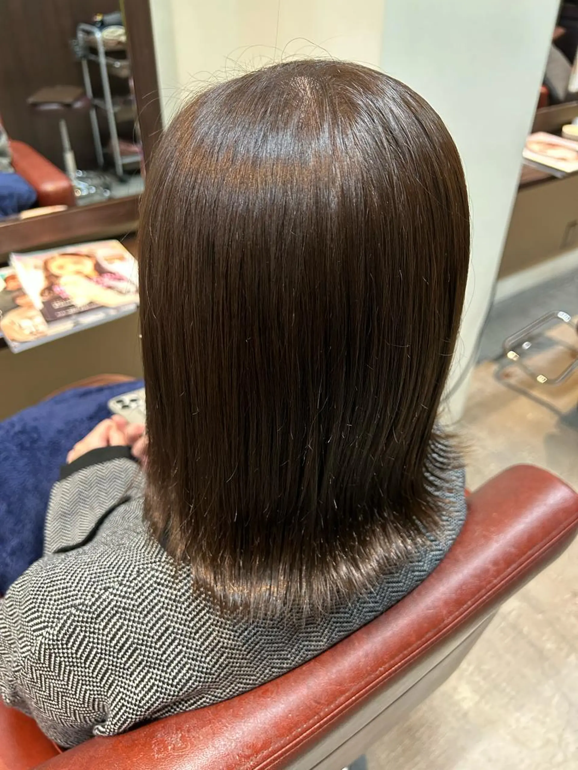 ミディアム 水谷 菜央のヘアスタイル