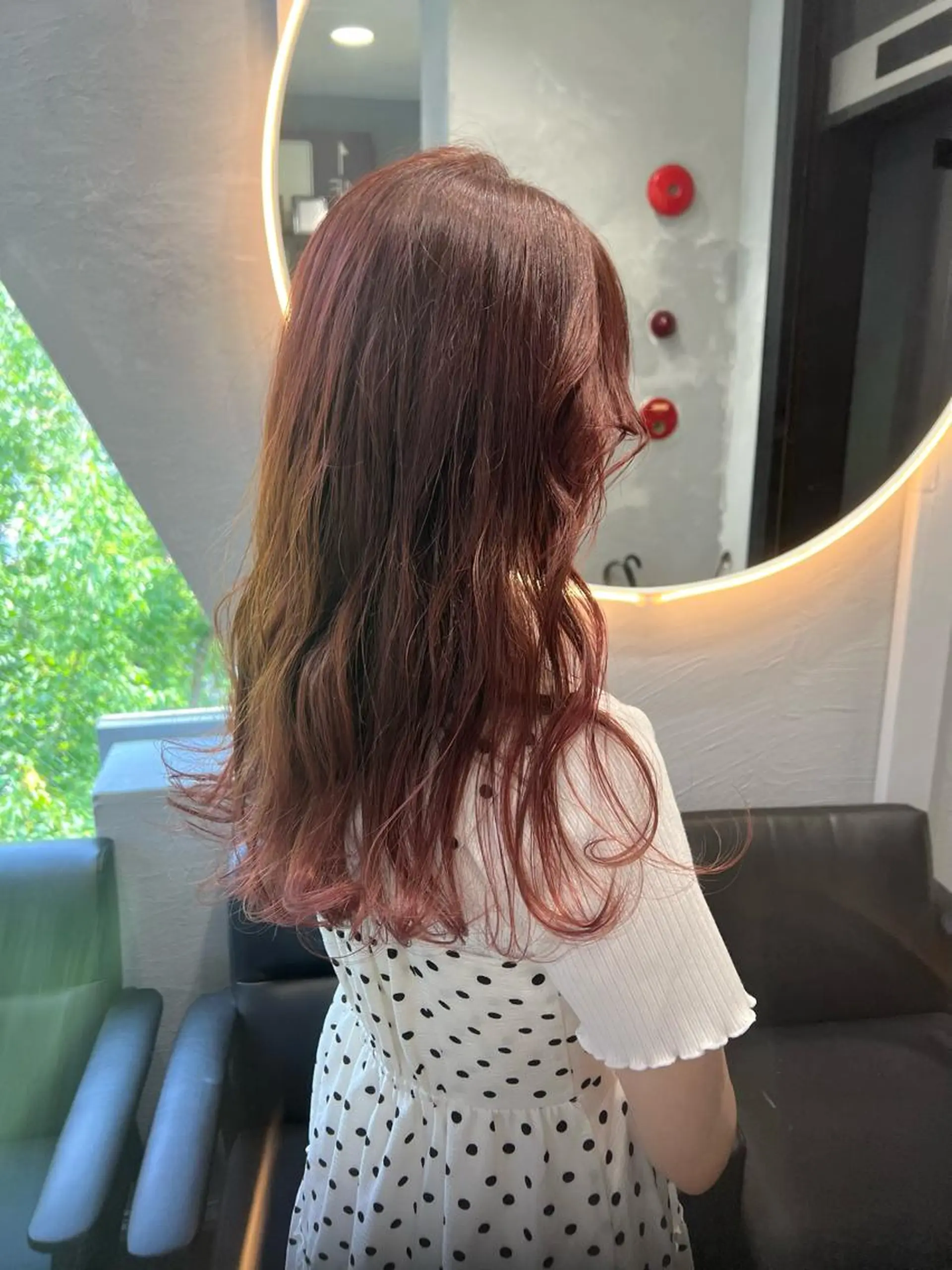 セミロング カラー GiseL アンリのヘアスタイル