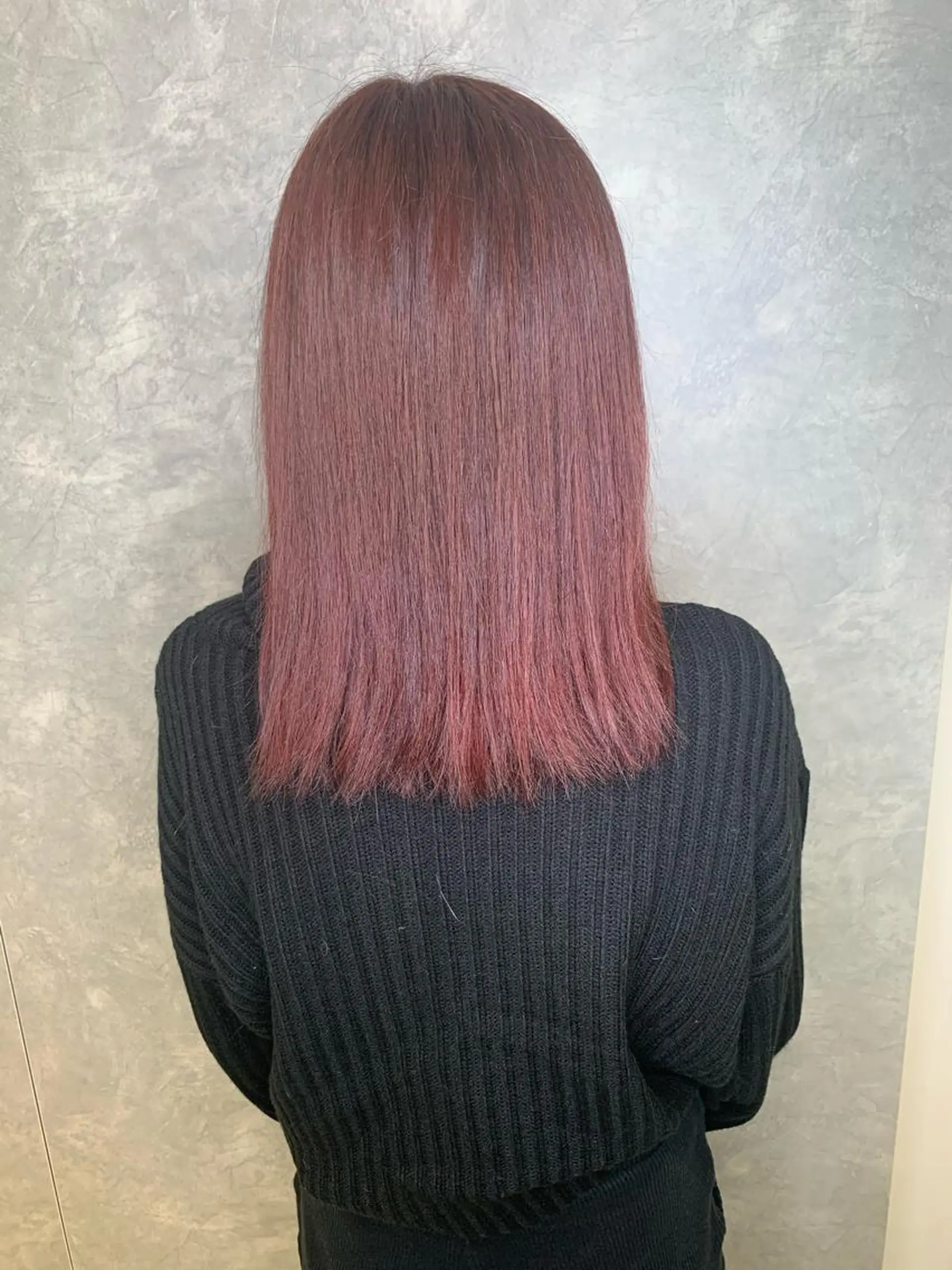 セミロング 吹田 駿 髪質改善縮毛矯正のヘアスタイル