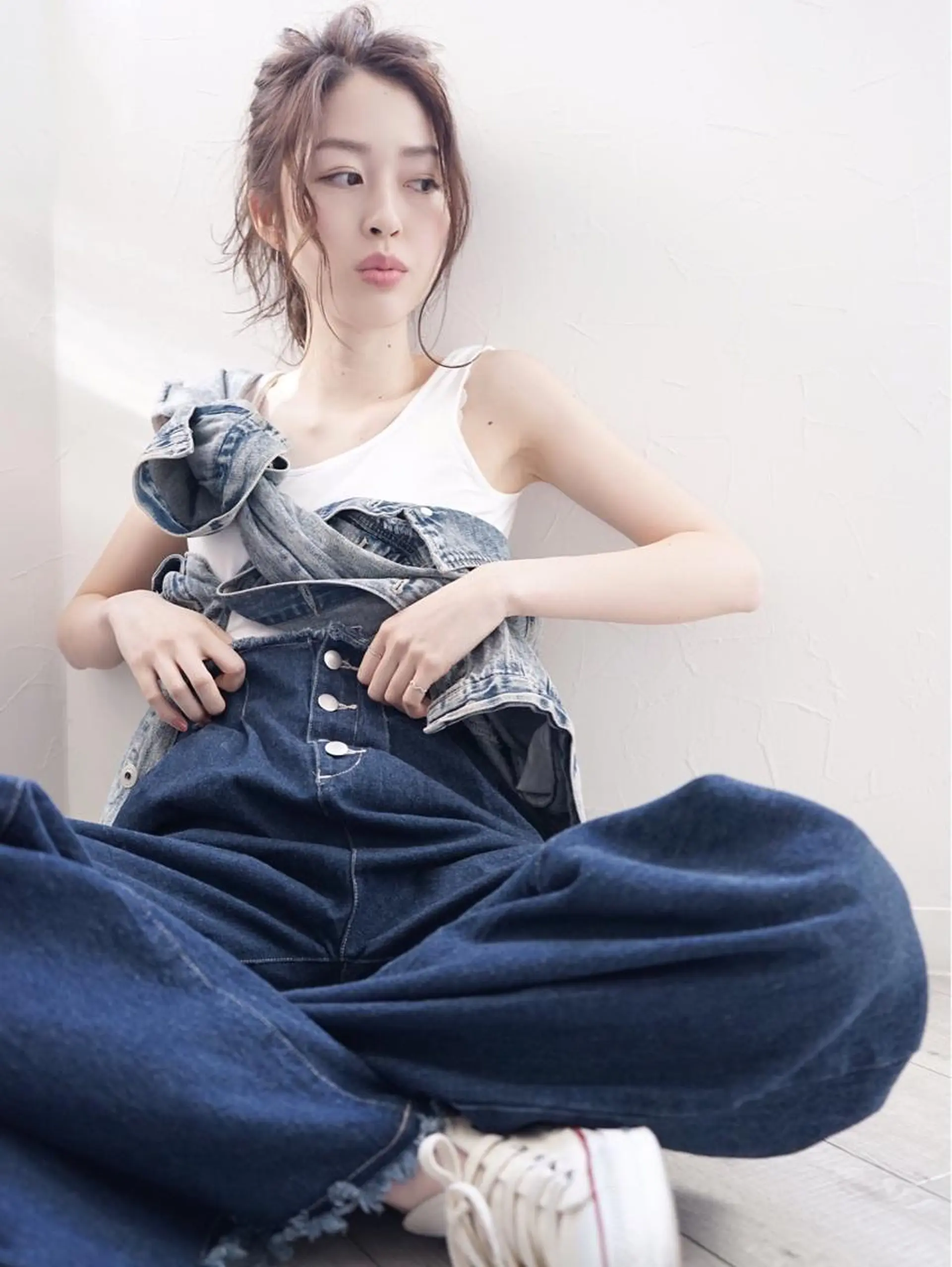 セミロング カラー ヘアアレンジ ポニーテール 撮影モデル 花井 啓好のヘアスタイル