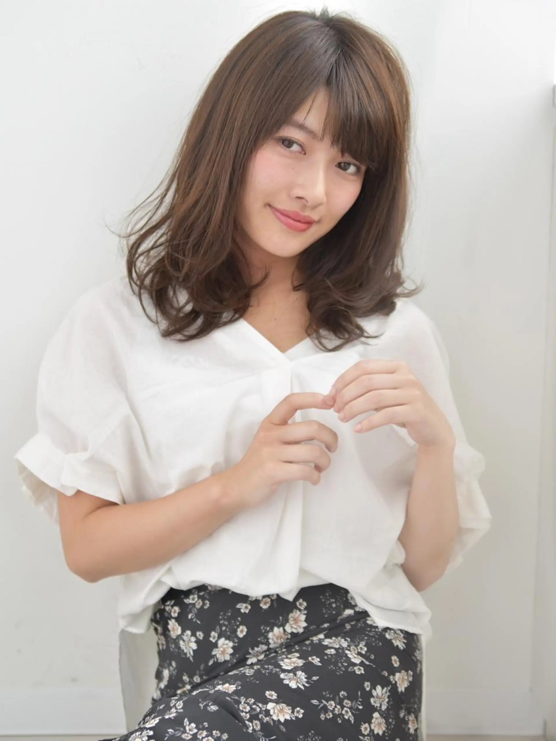 ミディアム カラー 野々山 直貴のヘアスタイル