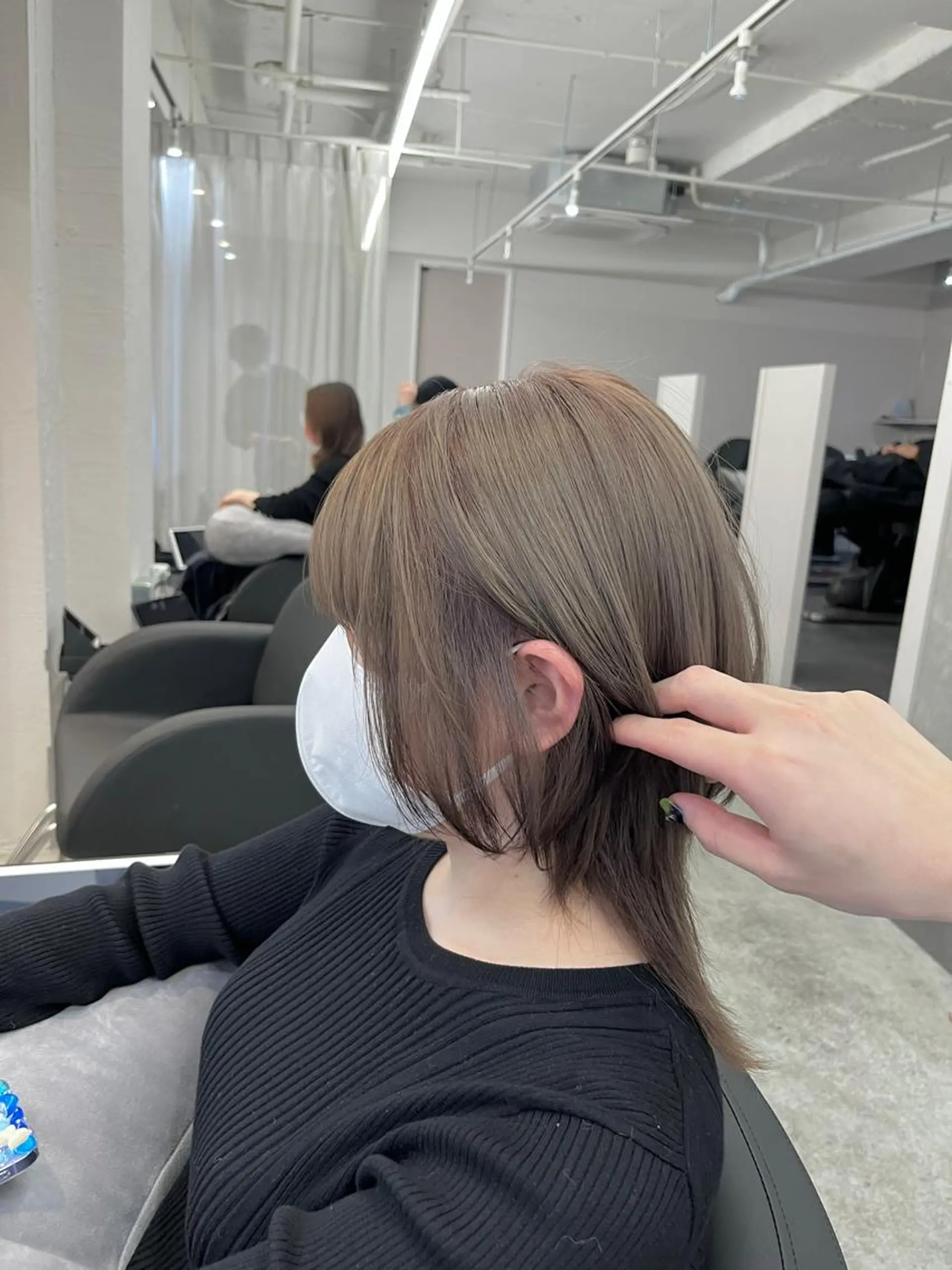 ミディアム カラー ベージュカラー ミルクティーベージュ グレージュ/透け感 カラー/透明感カラーのヘアスタイル