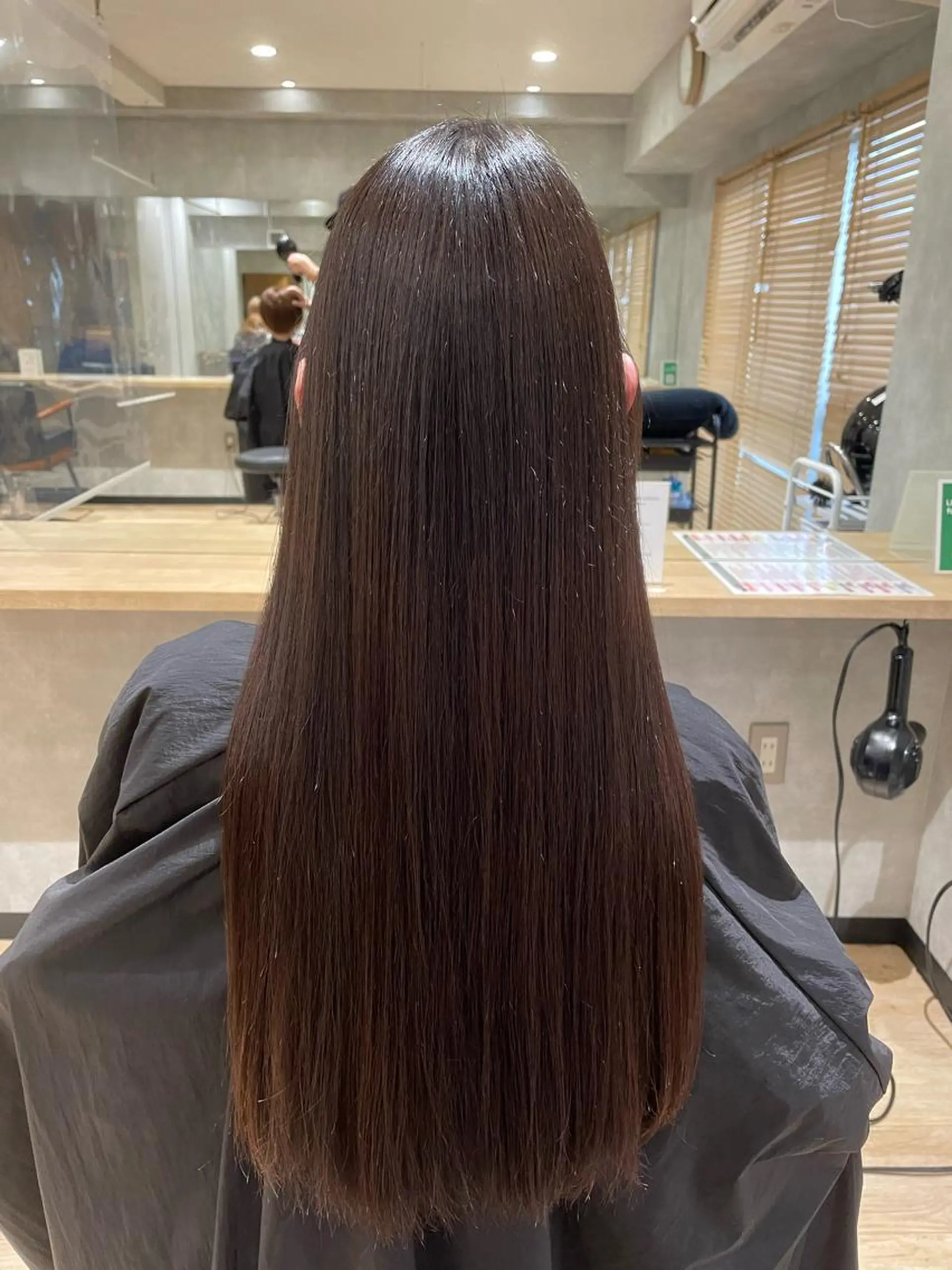 ロング 🐬脱白髪染めカラー 清水大世🐬のヘアスタイル