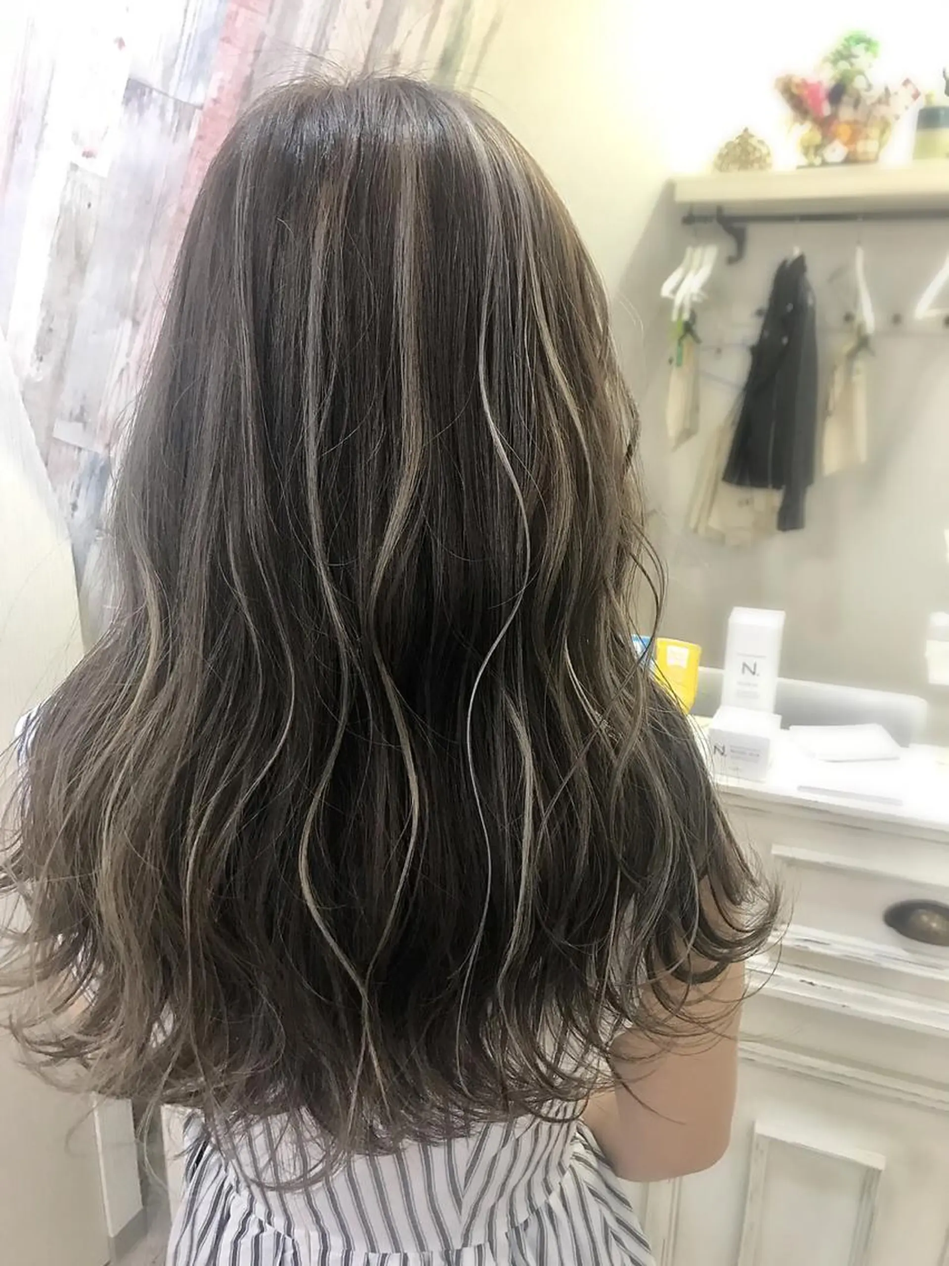 ロング カラー アッシュ ベージュカラー グレージュ ハイライトカラー ハイライト ヘアカラー トリートメント 髪質改善/艶髪💎 ウエキ リカのヘアスタイル