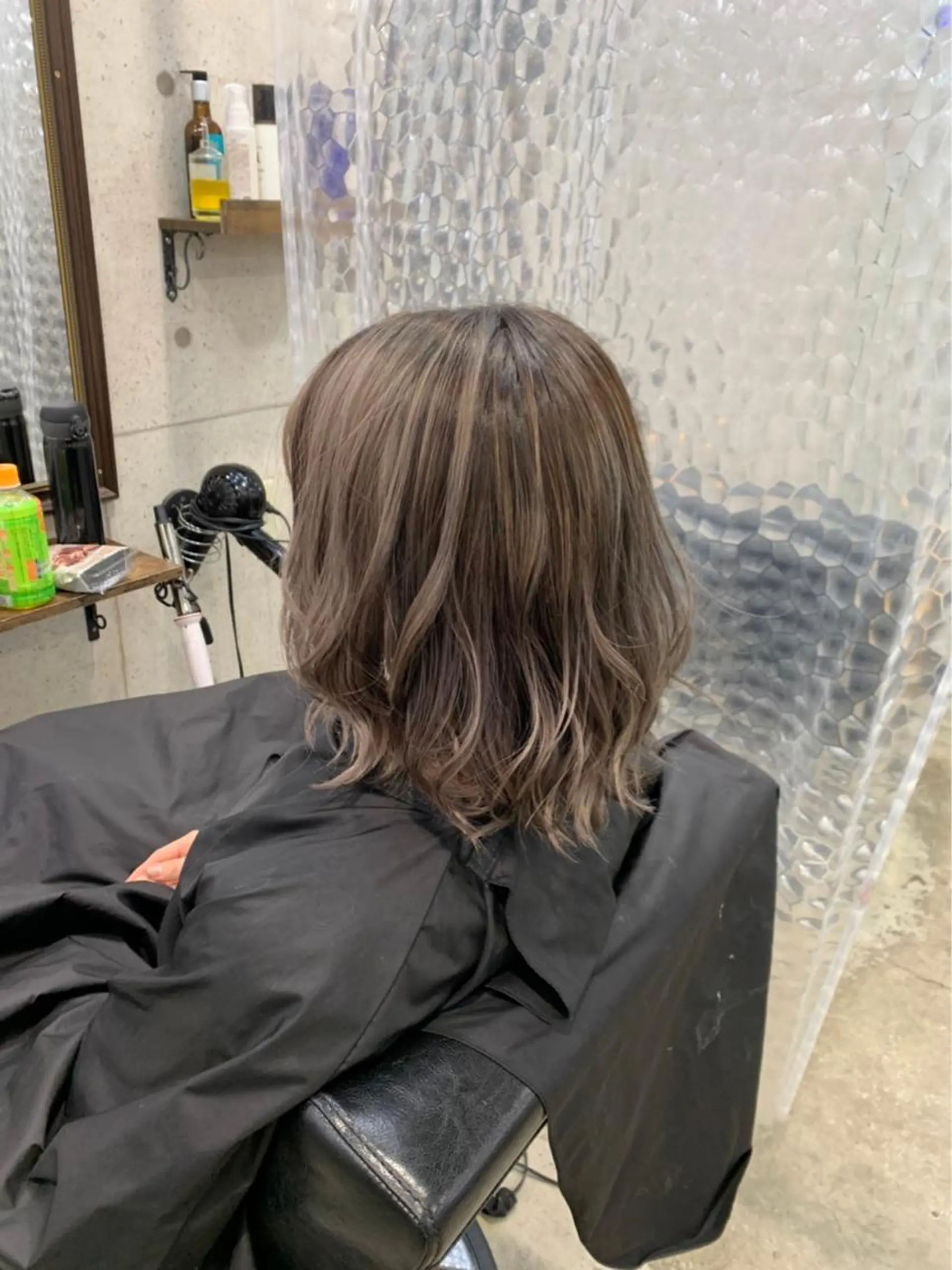 カラー バレイヤージュ ブリーチ 藤田 清志のヘアスタイル