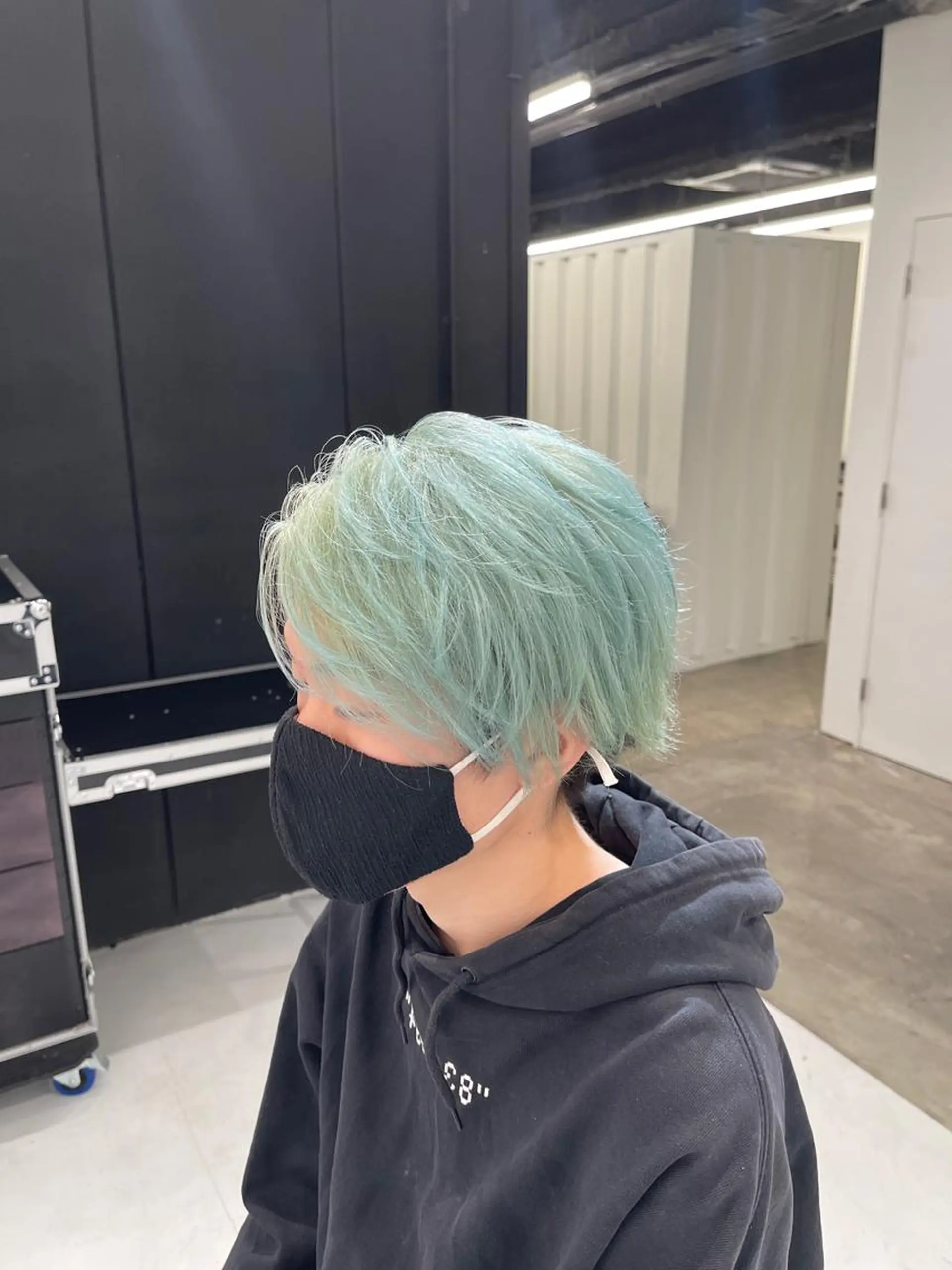 ショート カラー メンズ メンズブリーチ ブリーチ ミント ミントグリーン ヘアカラー トリートメント TAKUMI .のヘアスタイル