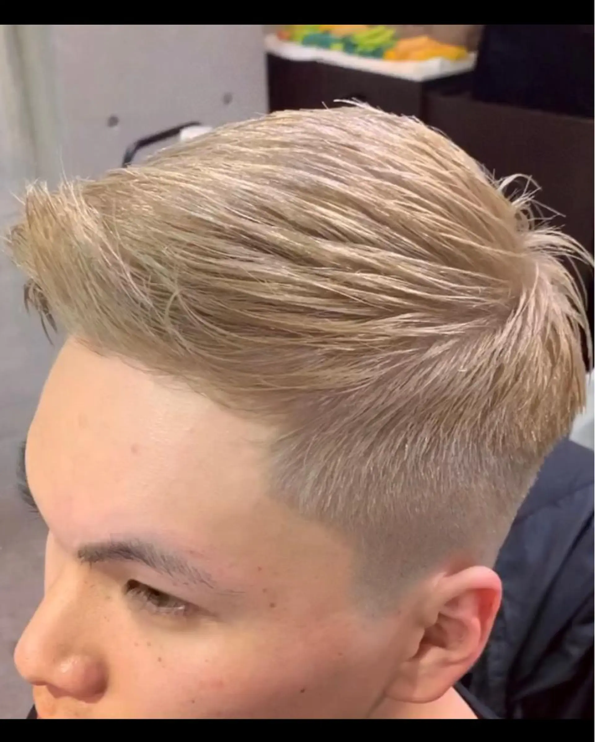 ショート カラー カット ヘアカラー 及川シゲル 髪質改善講師のヘアスタイル