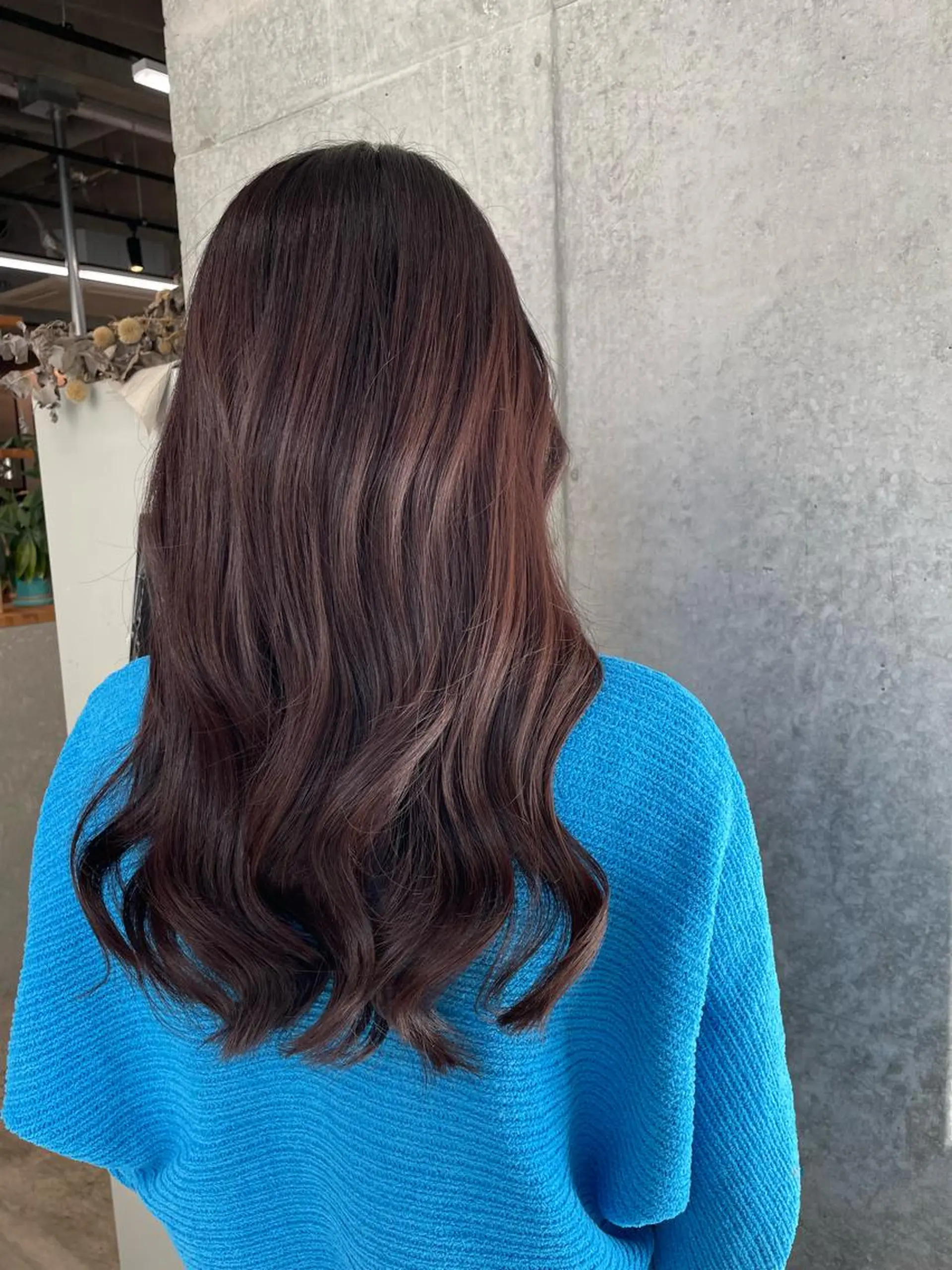 セミロング カラー yuika .のヘアスタイル