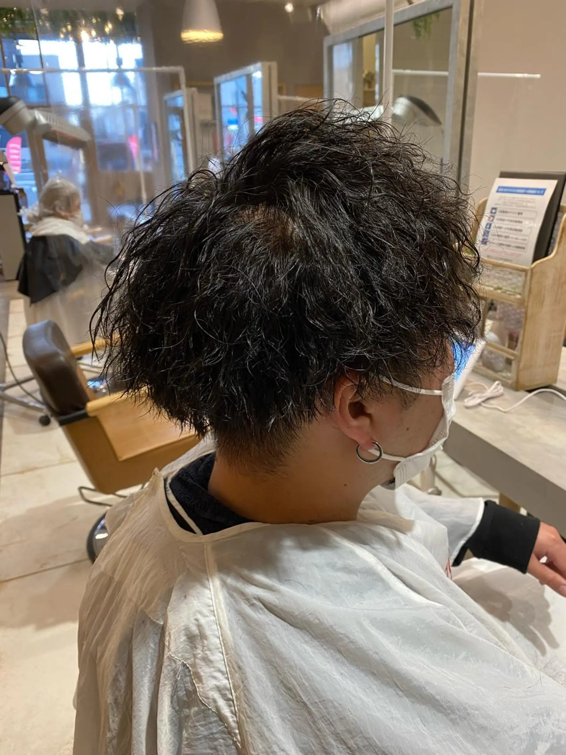 ショート パーマ メンズ カット 小口 晃のヘアスタイル