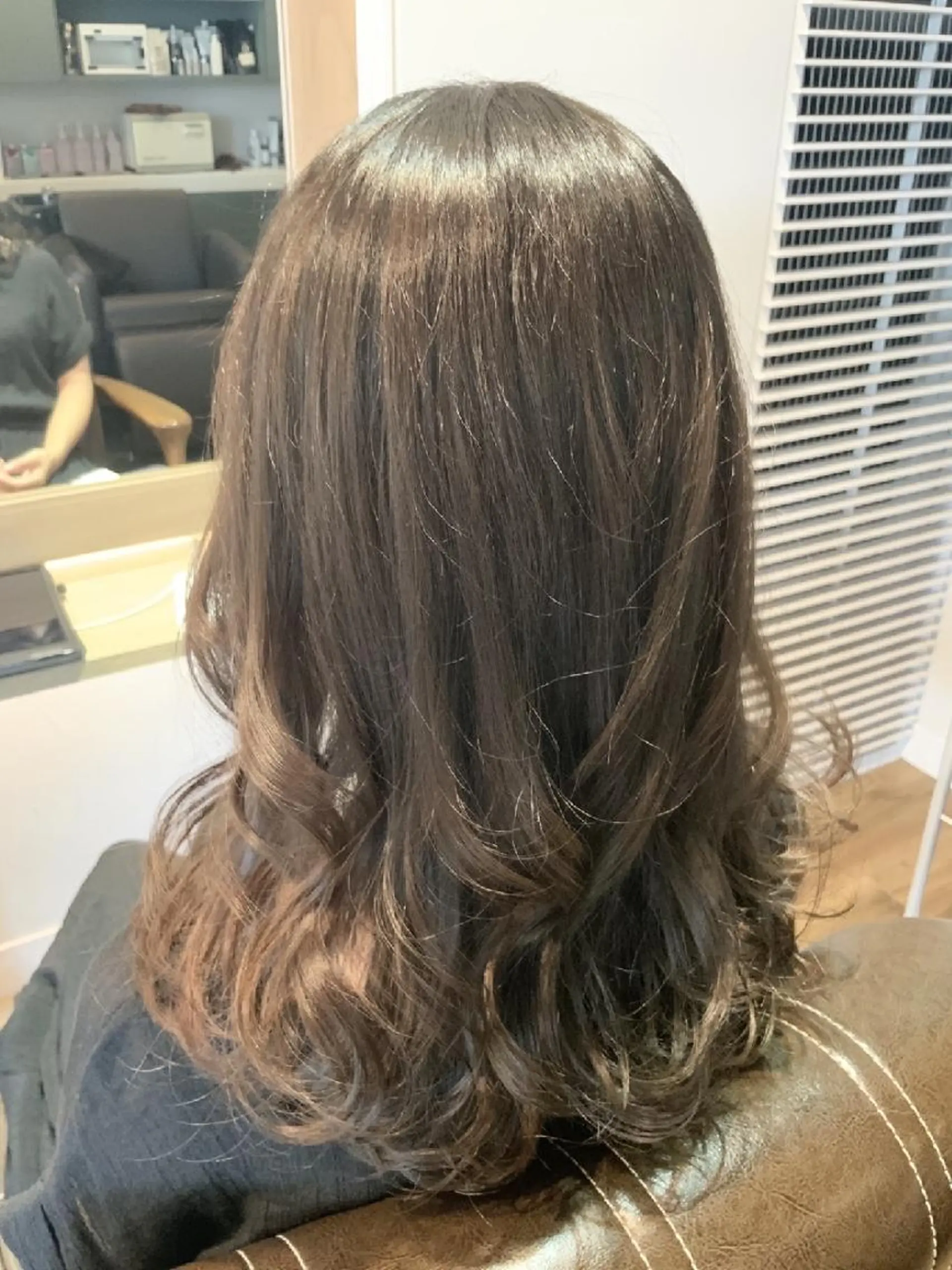 カラー グレージュ 堀 望美のヘアスタイル