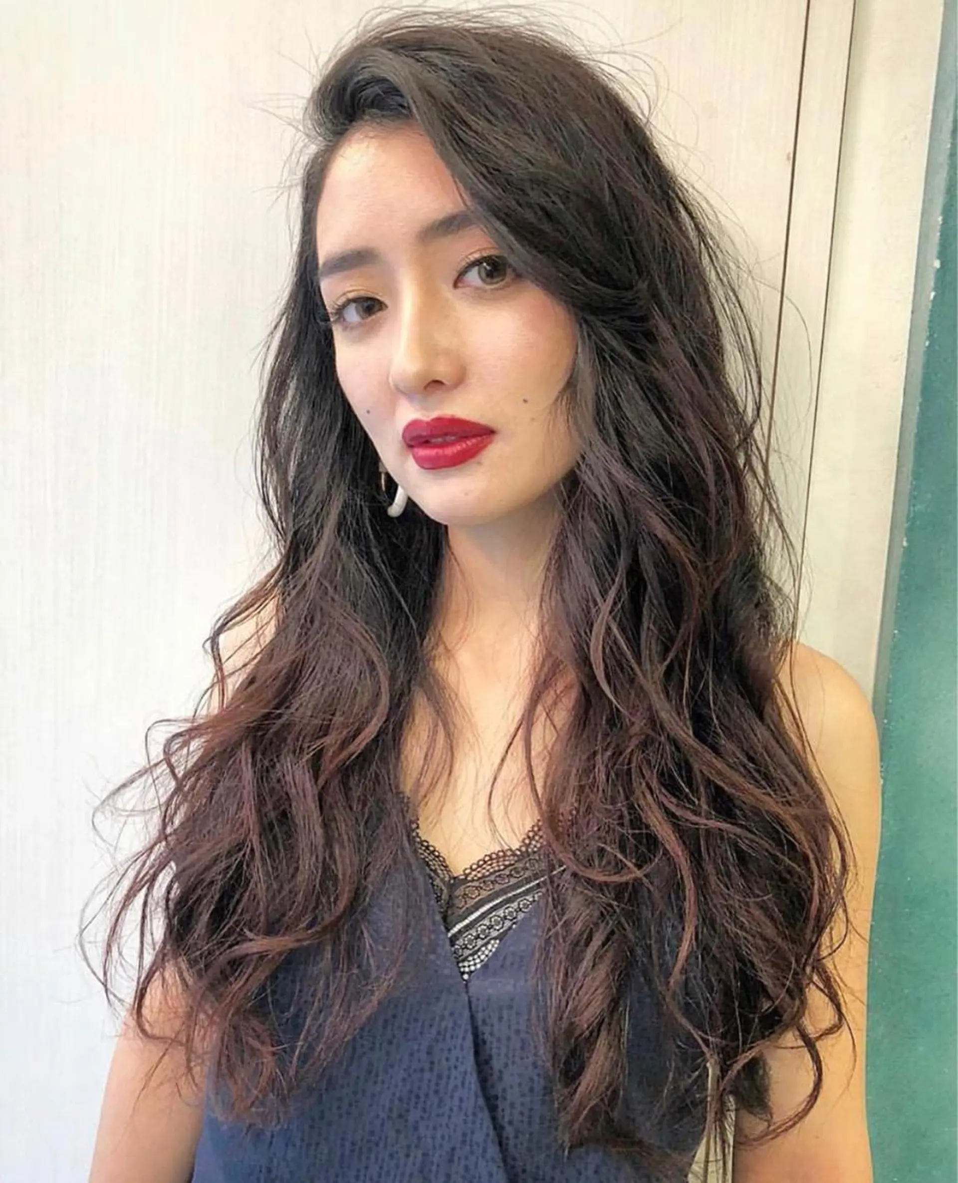 ロング カラー salowin 原宿 aroa所属・韓国／ハッシュカット ／透明感カラー／金野のヘアスタイル