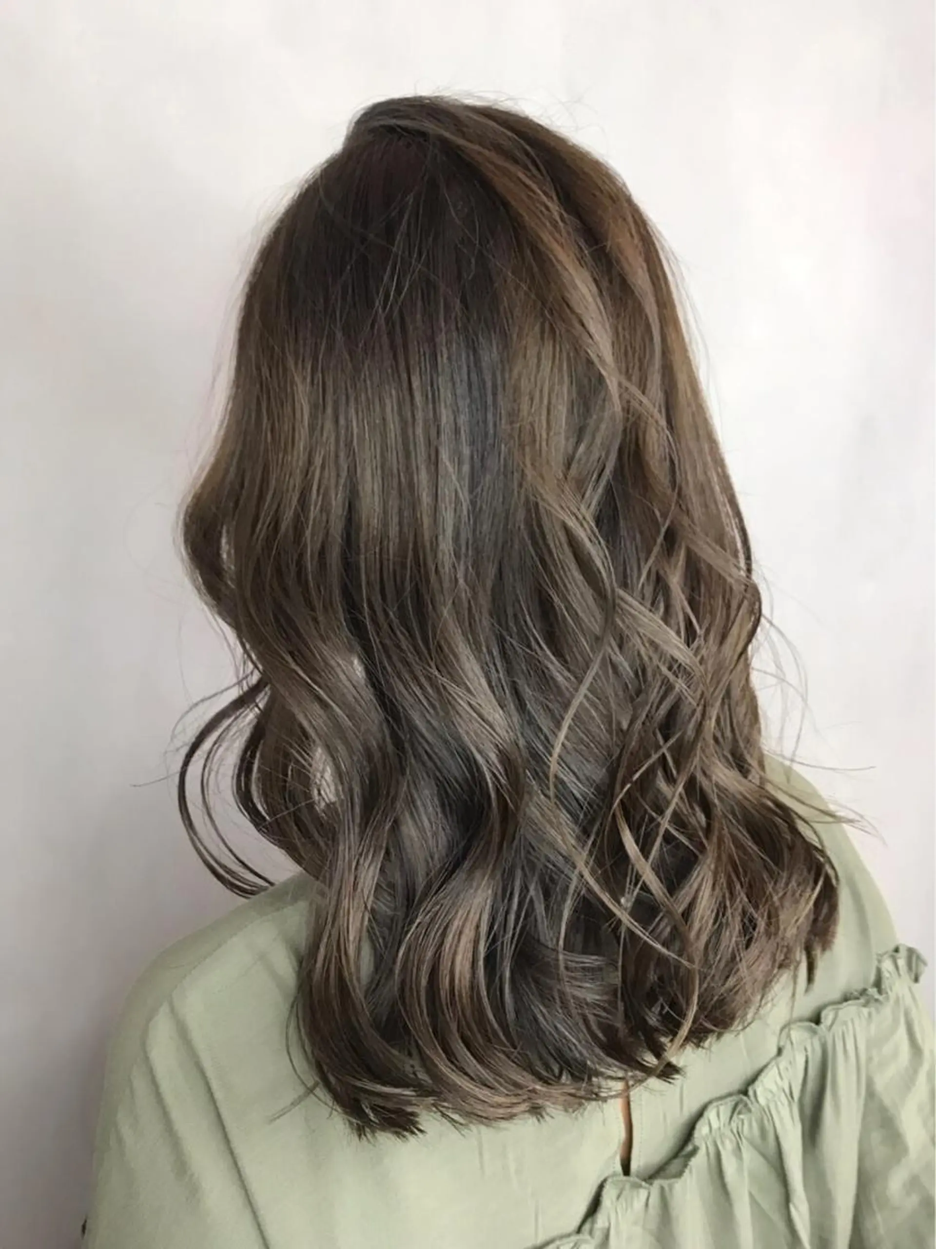 ミディアム カラー エドルカラー ハイライトカラー ハイライト BROCANTE立川 karasawa.nのヘアスタイル