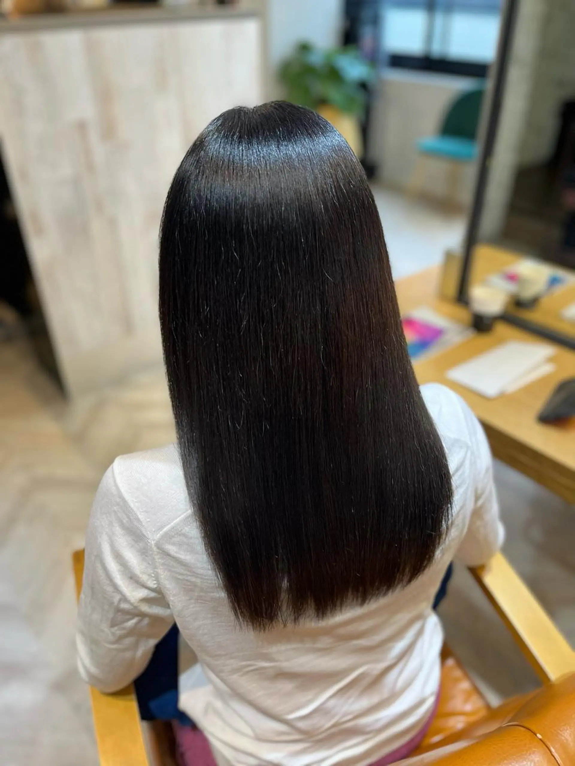 ロング she2新宿所属・✨️極艶髪質改善✖️ クロスパーマ✨のヘアスタイル