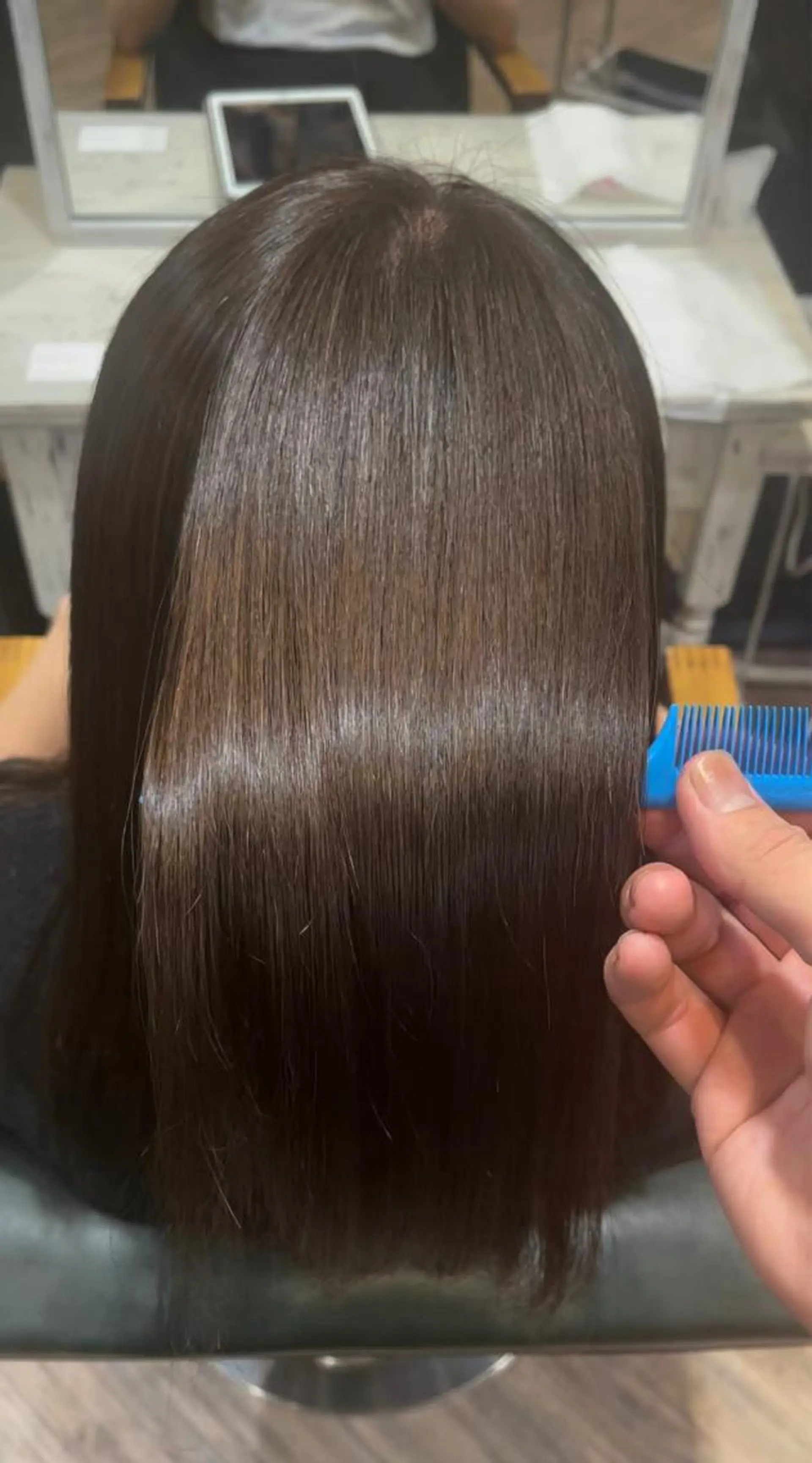 ロング カラー 植田 能生のヘアスタイル