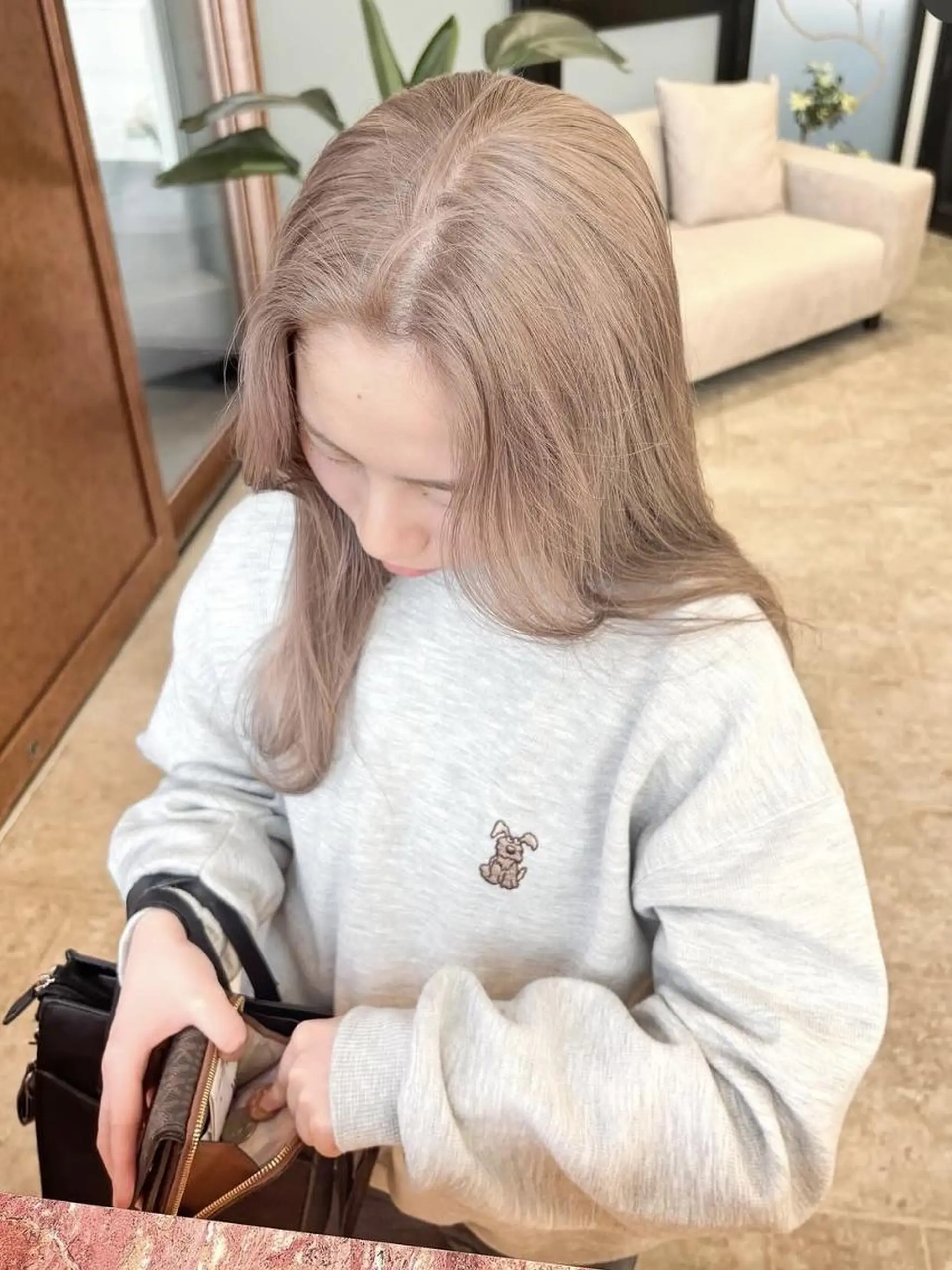 セミロング ヘアカラー MATTY rioのヘアスタイル