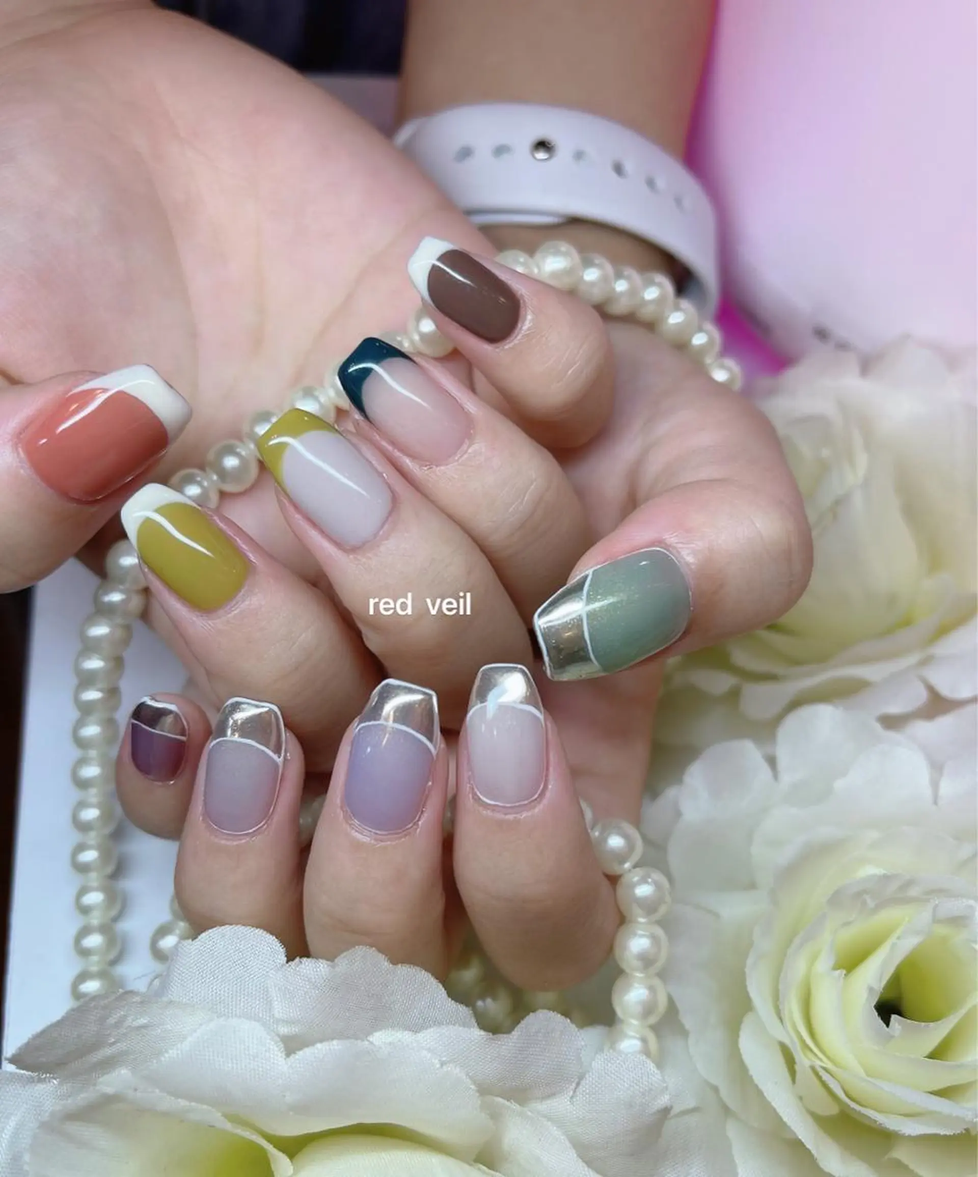 ミディアム ネイル 長さ出し専門 nynaのネイルデザイン