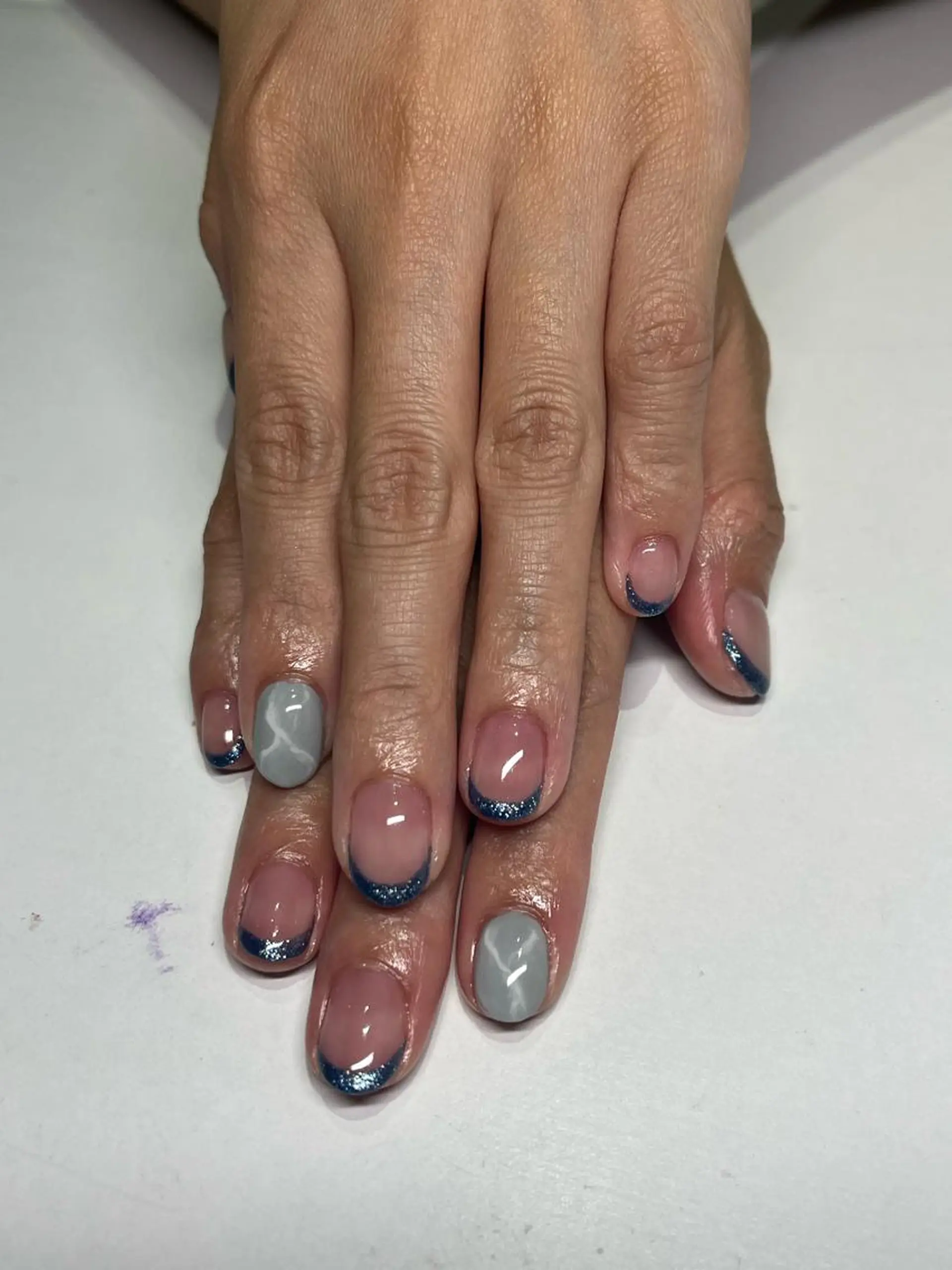 ネイル フレンチネイル キラキラネイル ラメ(グリッター) 水色 大理石ネイル(マーブル) Ribbon佐野店 小泉のネイルデザイン