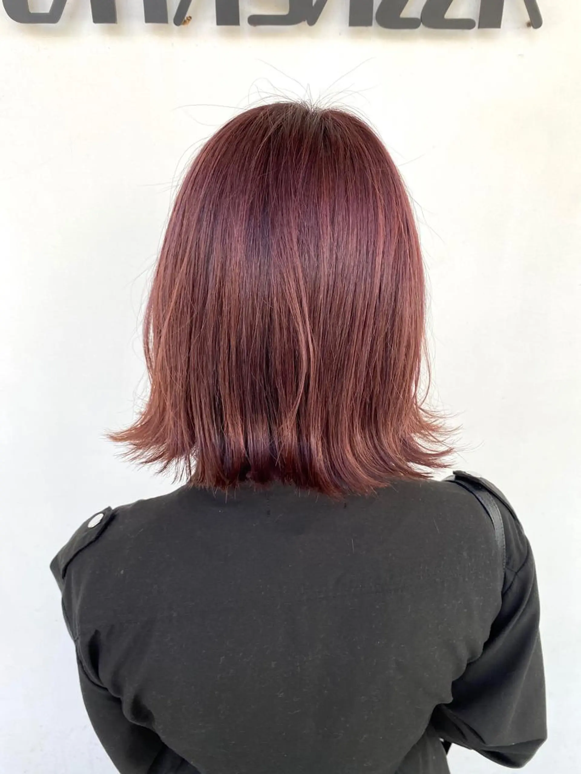 ショート カラー ブリーチ ラベンダーカラー ピンクカラー シェアサロン　シエナ所属・東條 克義のヘアスタイル