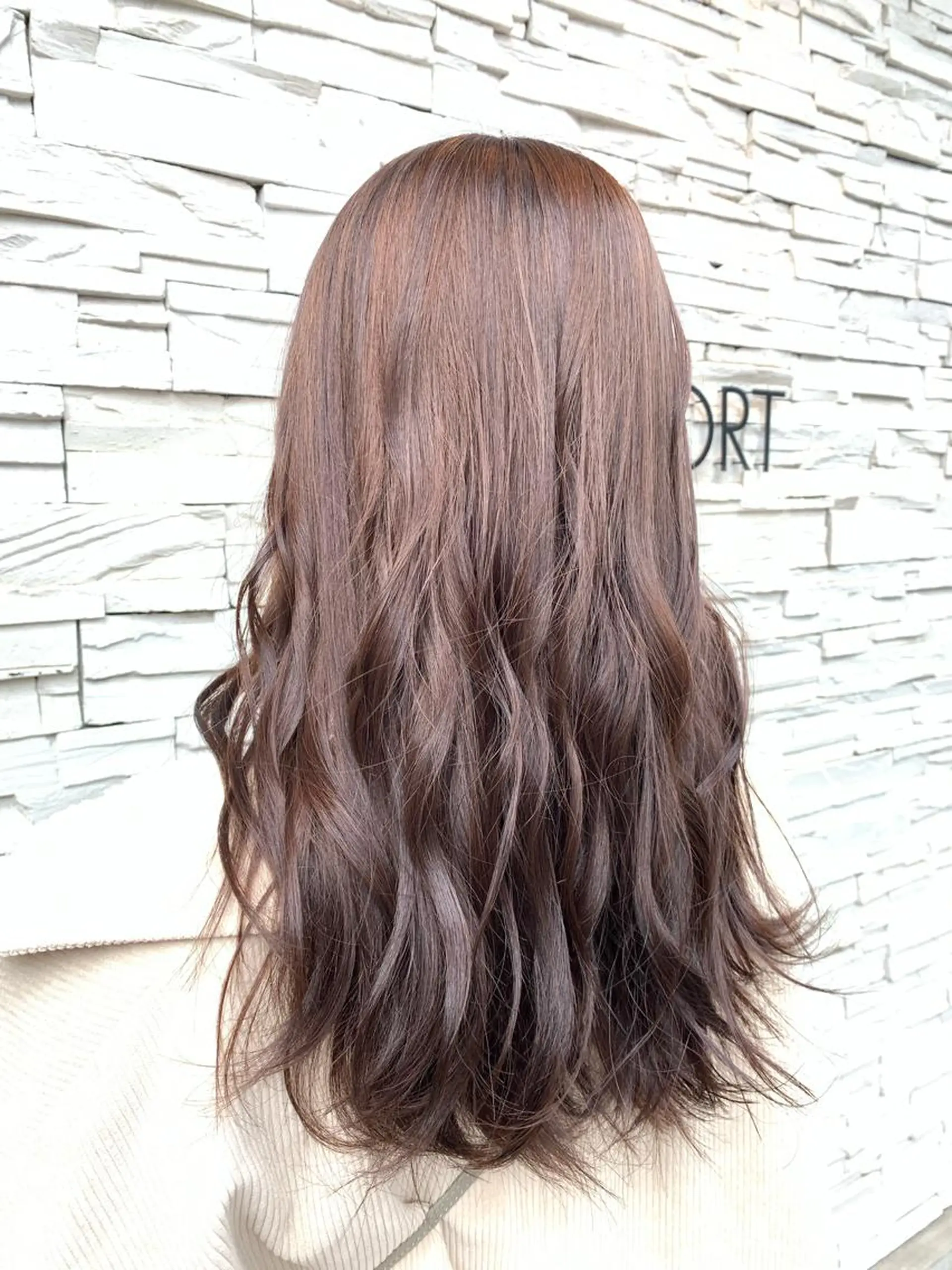 ロング ヘアカラー ゆうき あすかのヘアスタイル