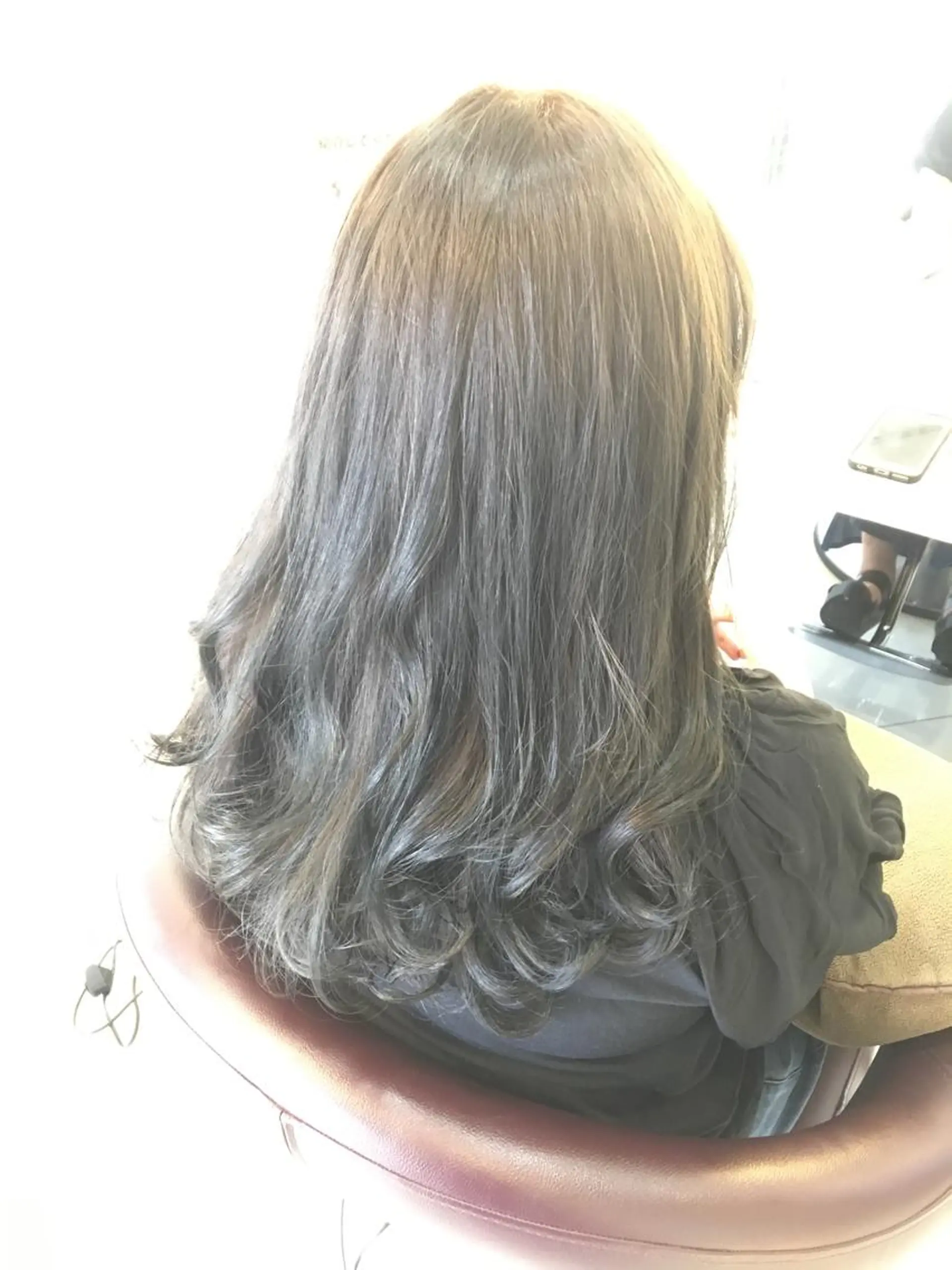 ロング カラー ブリーチ ブルーカラー ブルージュ 広がり、まとまらない お悩み改善/ 中田のヘアスタイル