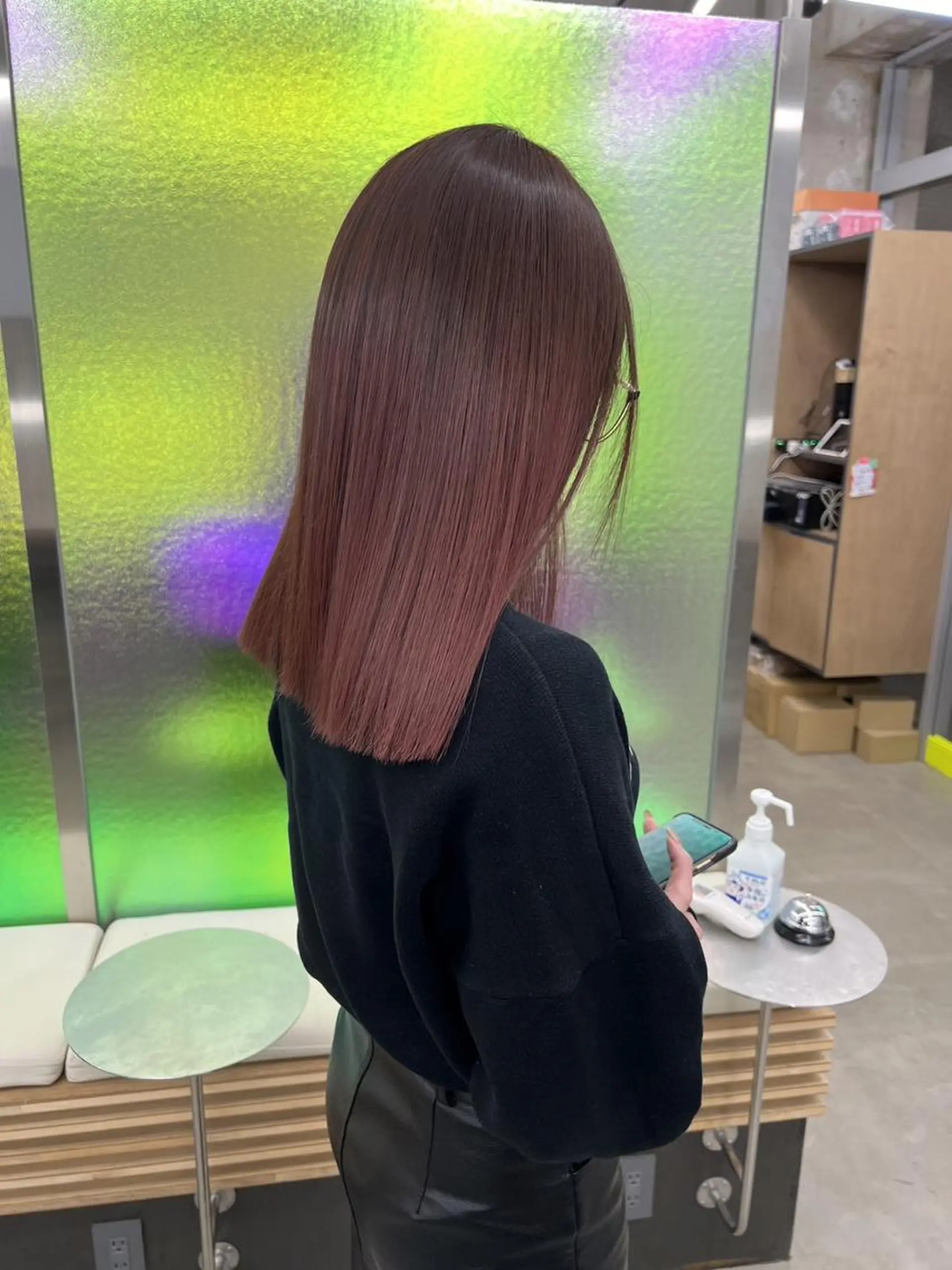 ヘアアレンジ セミロング パーマ カラー セミロングパーマ アディクシーカラー ベージュカラー ブリーチ ケアカラー トリートメント ヘアケア特化型サロン newi 梅田のヘアスタイル