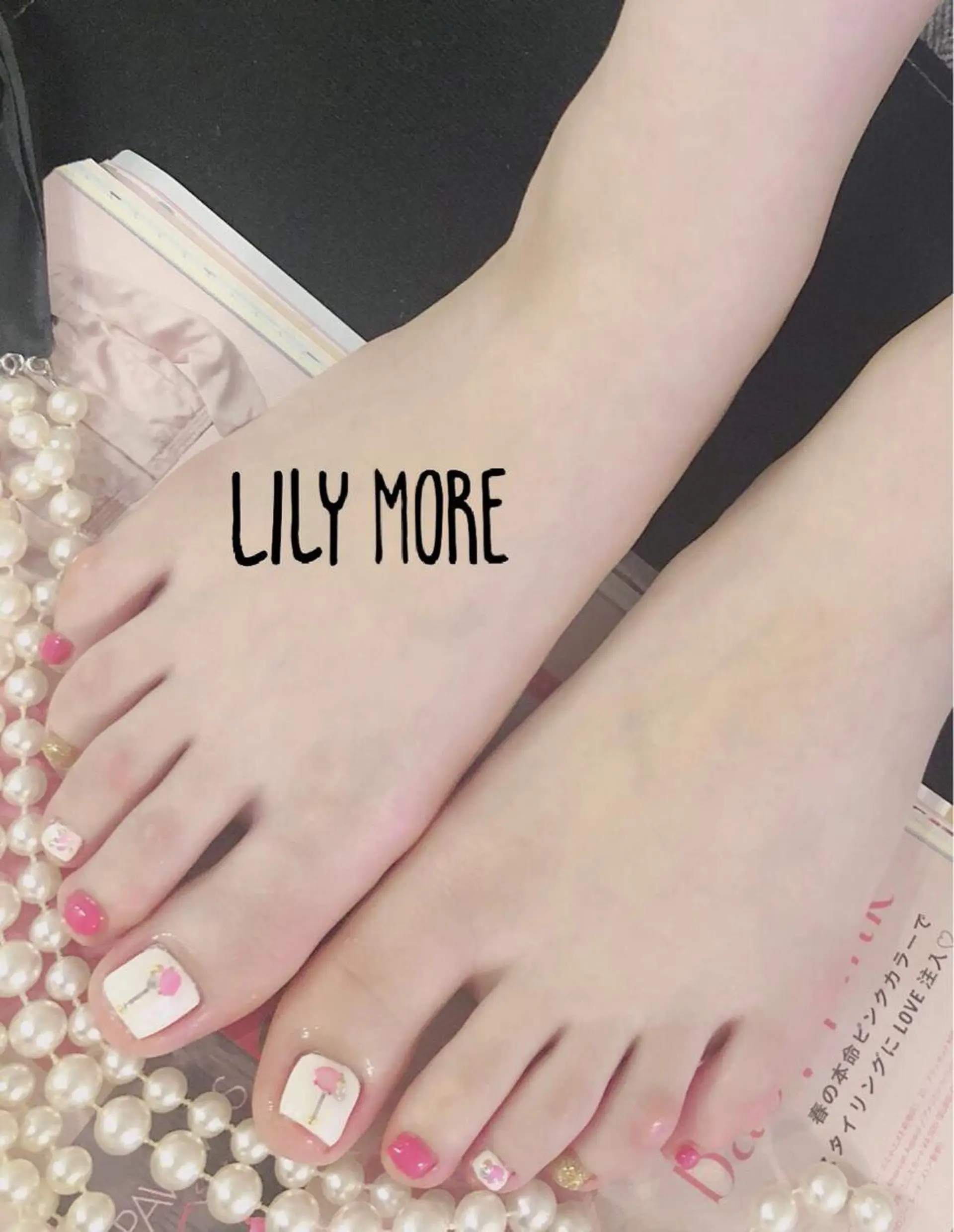 ネイル ストーンネイル Lily closetのネイルデザイン