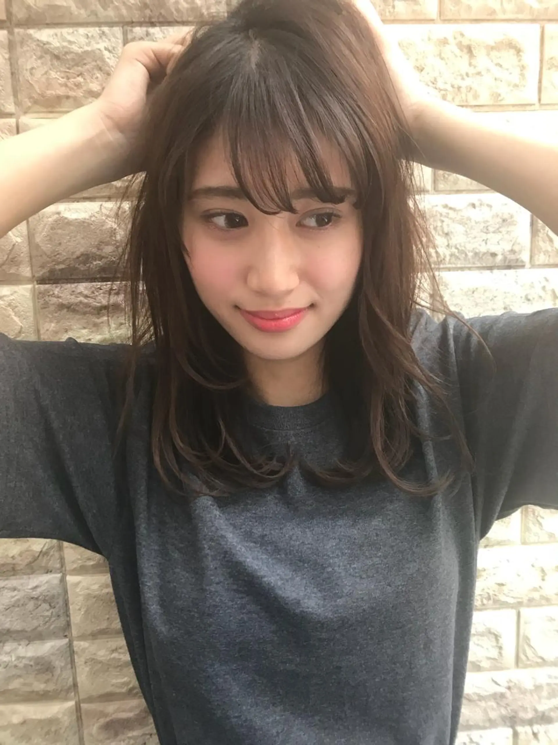 セミロング ほさか しんごのヘアスタイル