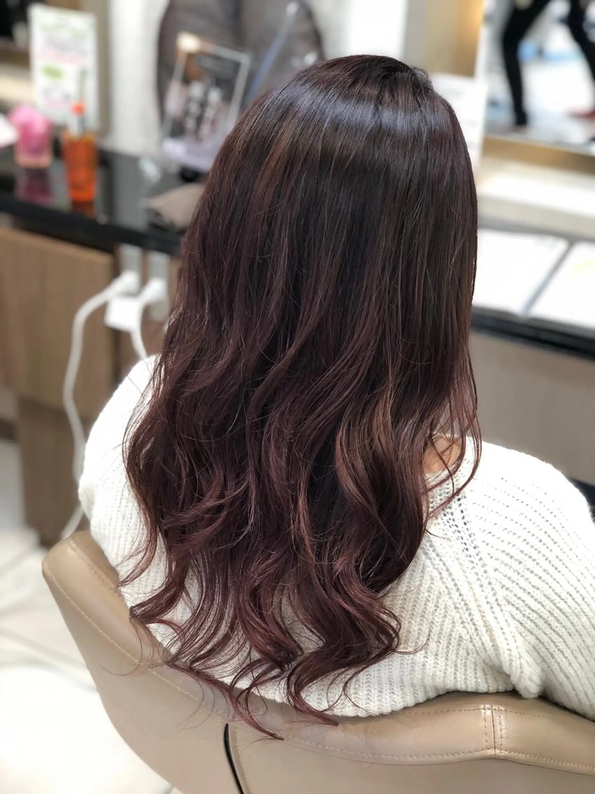 カラー イルミナカラー 船戸 靖子のヘアスタイル