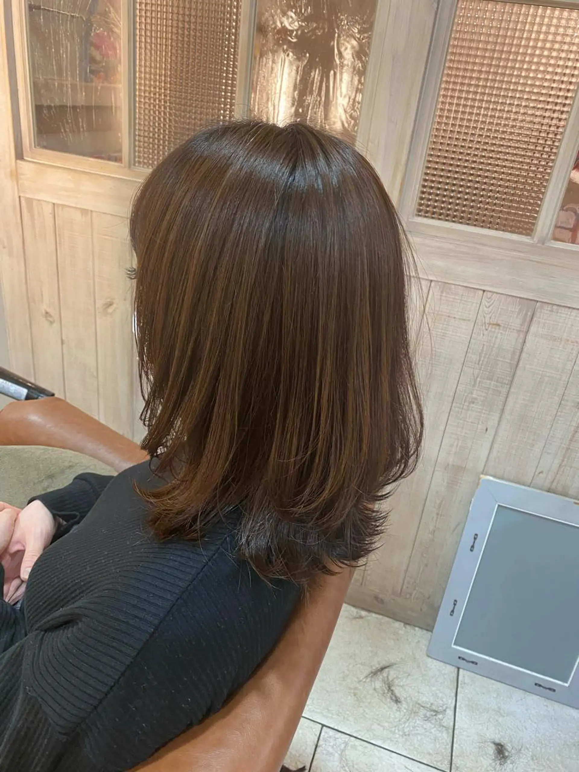 ミディアム レイヤーカット 井上 日菜乃のヘアスタイル