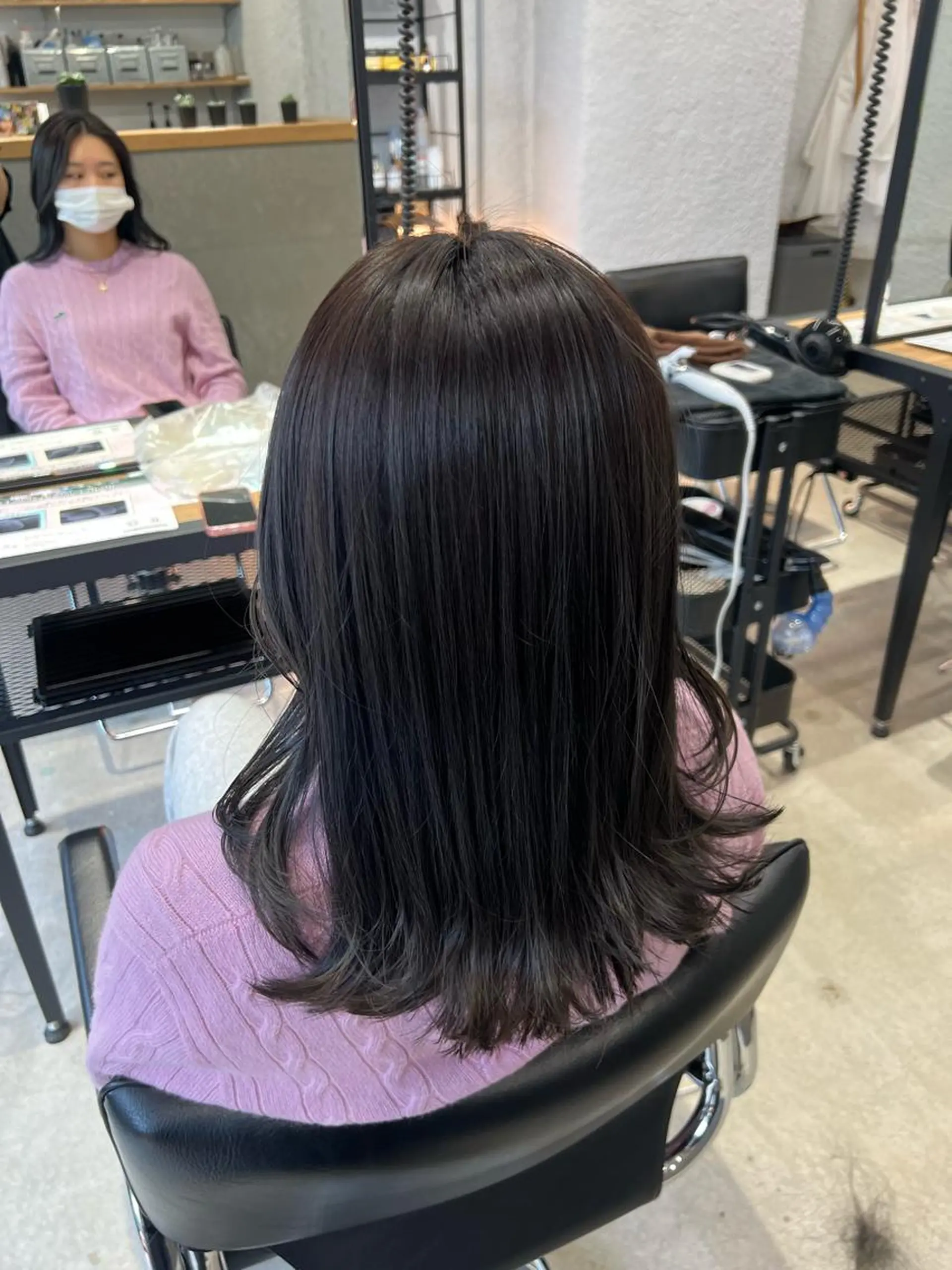 セミロング カラー オタク特化美容師💟 チバコナツのヘアスタイル
