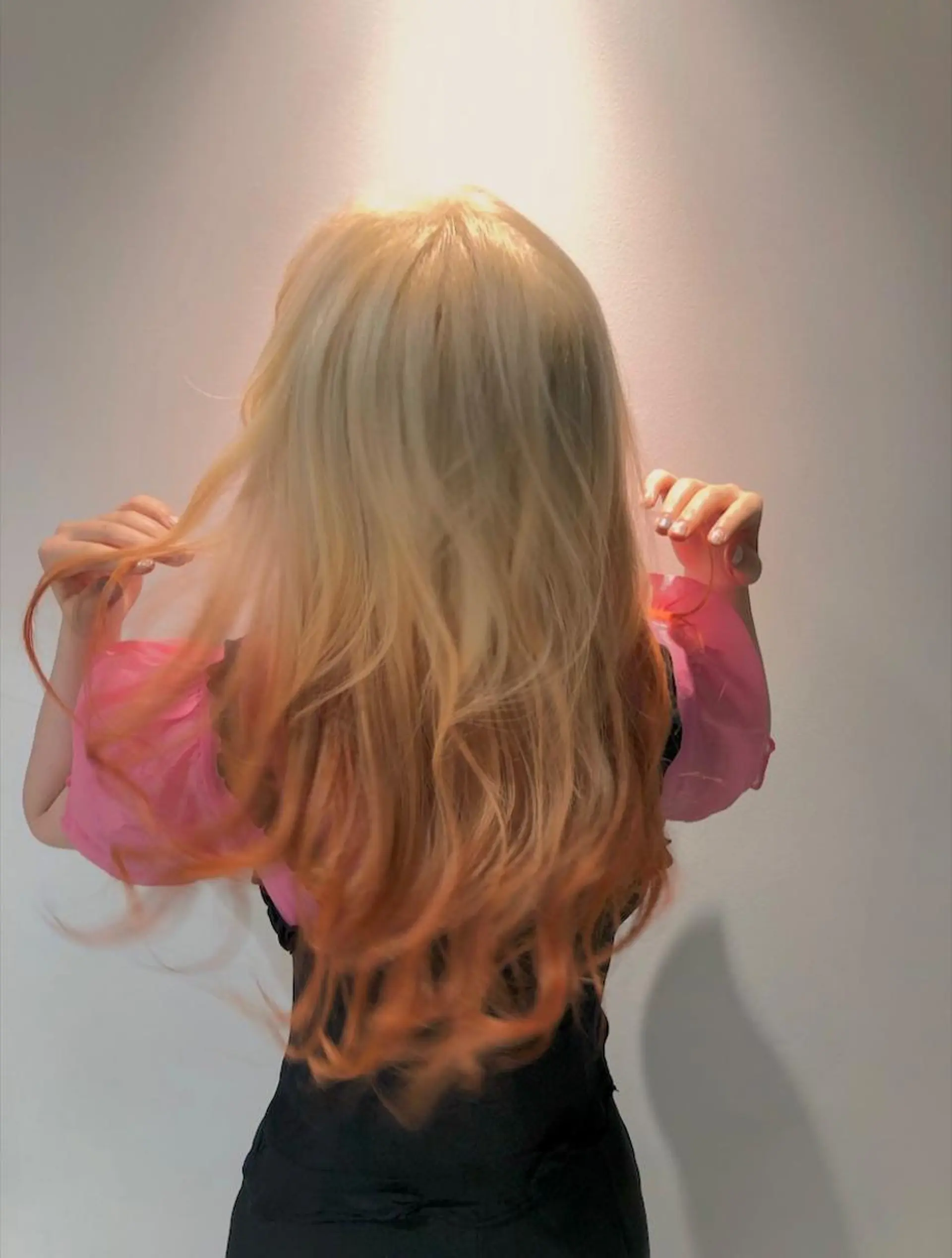 ロング 李 文のヘアスタイル