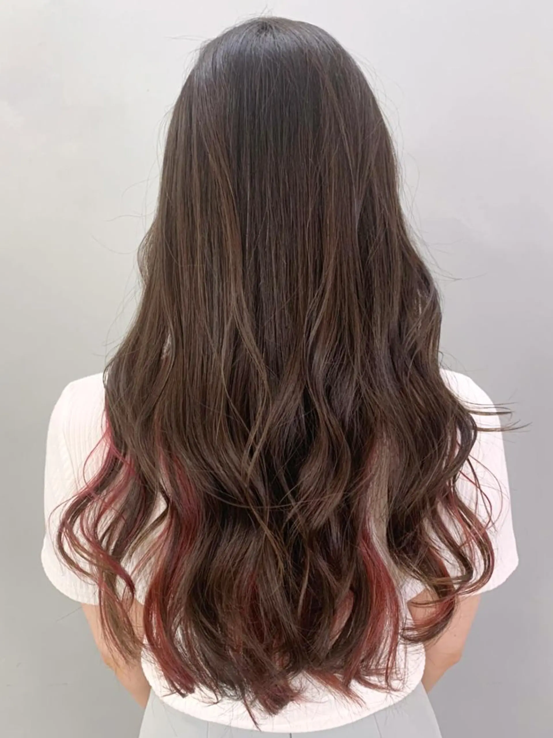 カラー パーマ ヘアアレンジ セミロング ピンクカラー ITbyALBUM 浦和店のヘアスタイル