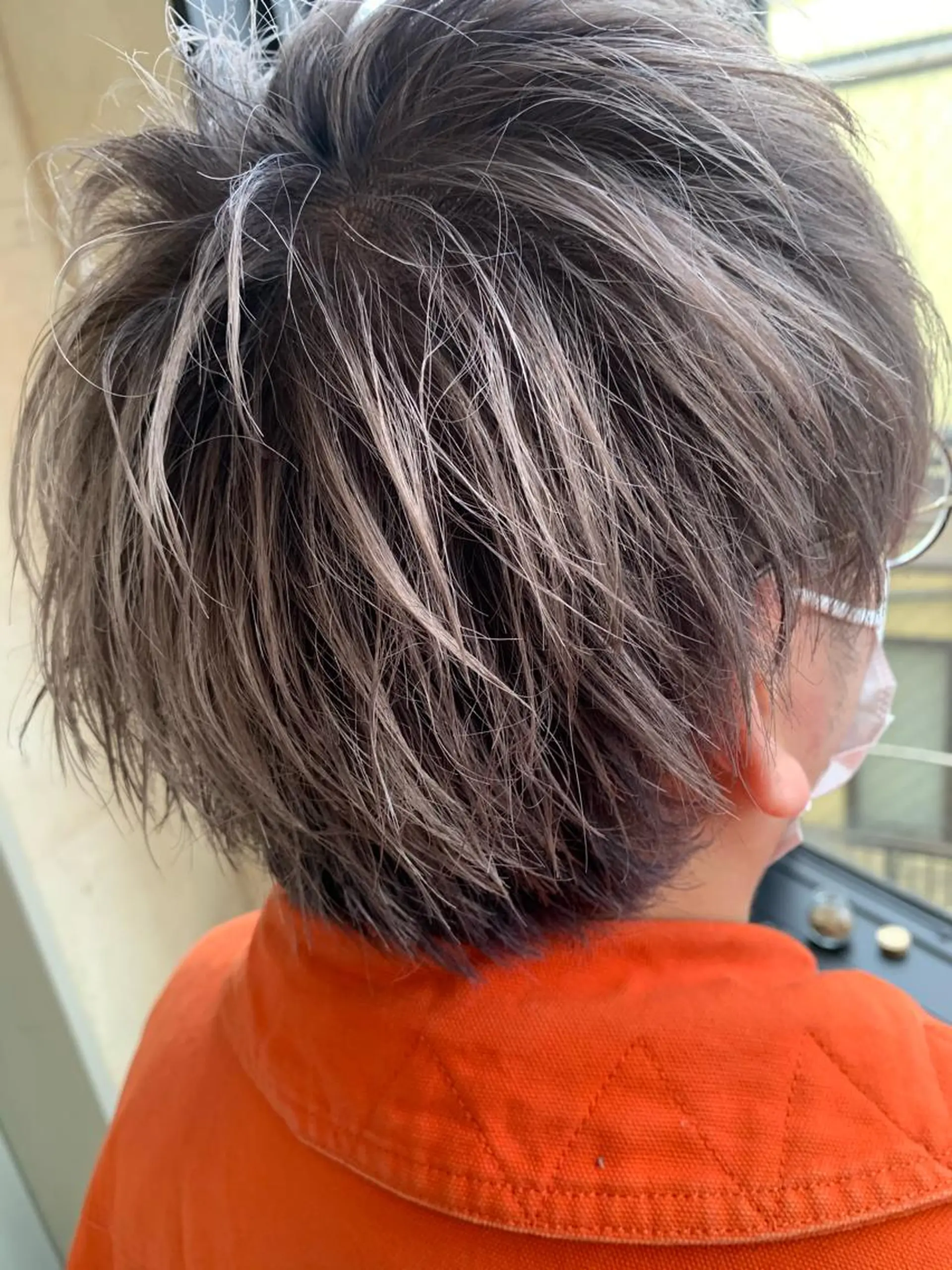 ショート カラー メンズ ワタイショウタ 髪質改善✨眉毛サロンのヘアスタイル