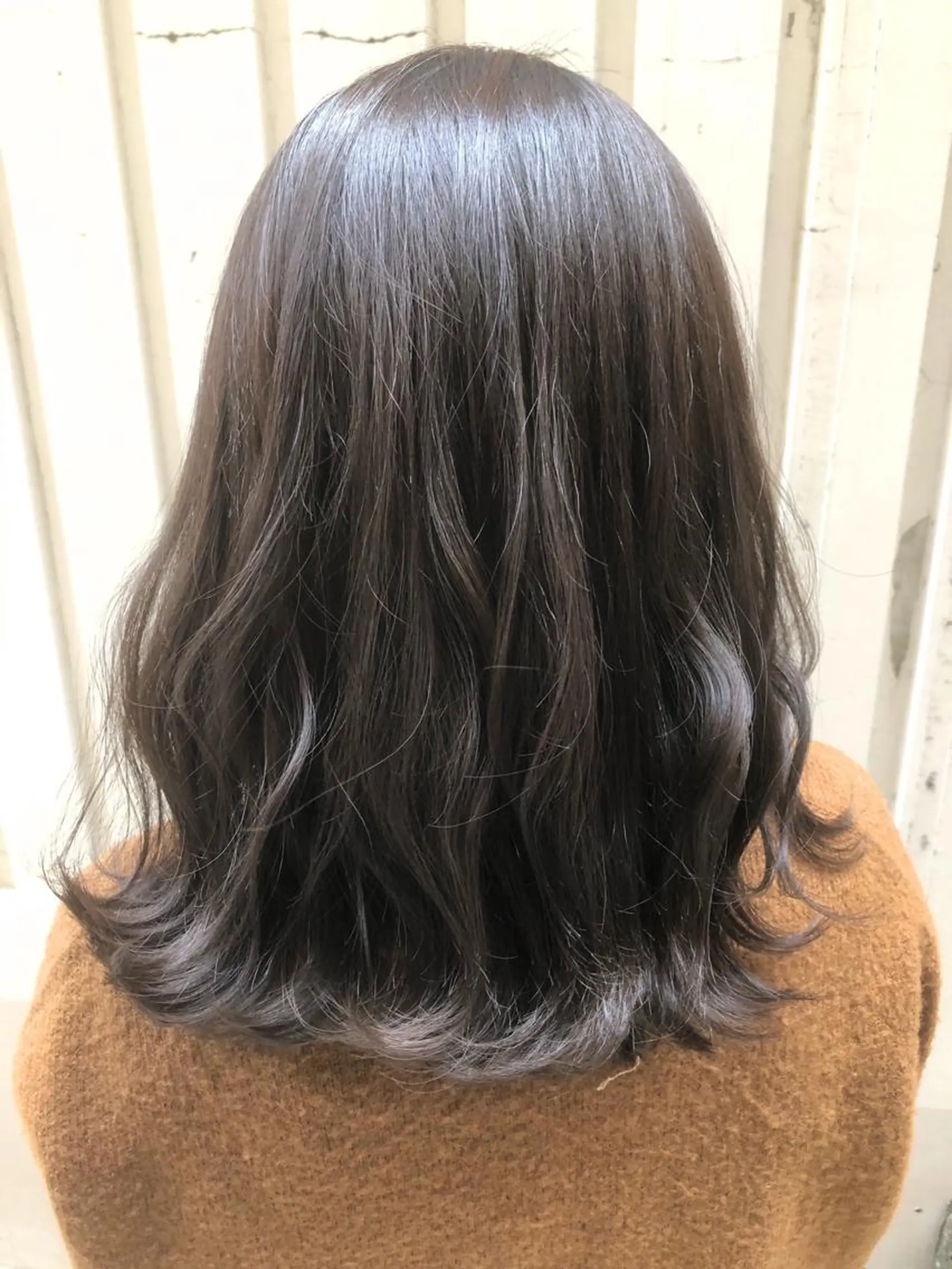 ミディアム カラー アッシュ ショコラグレージュ グレージュ antica YOSHIのヘアスタイル