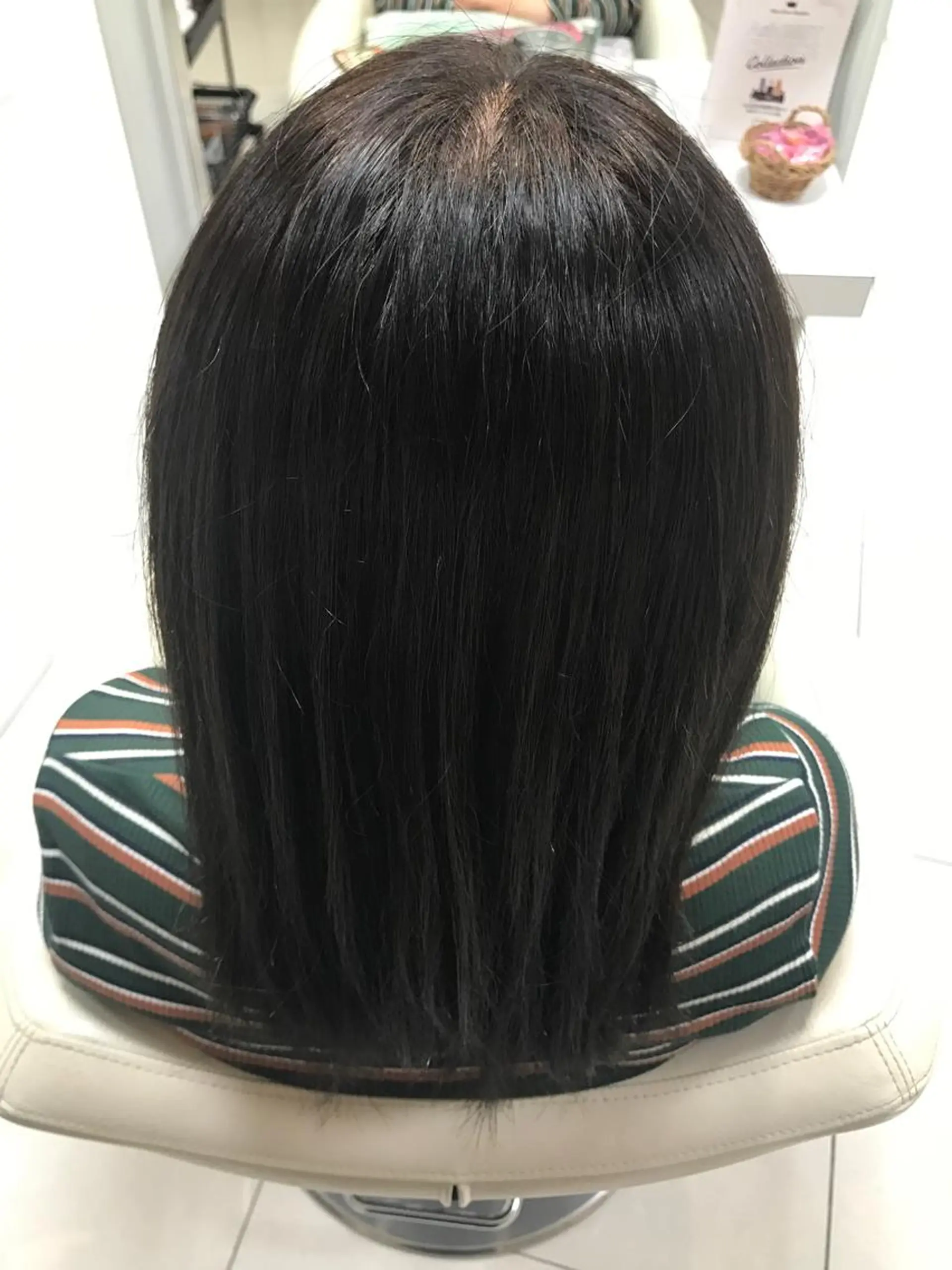 セミロング カラー 透明感カラー 【暖色カラー特化】 中山由梨のヘアスタイル