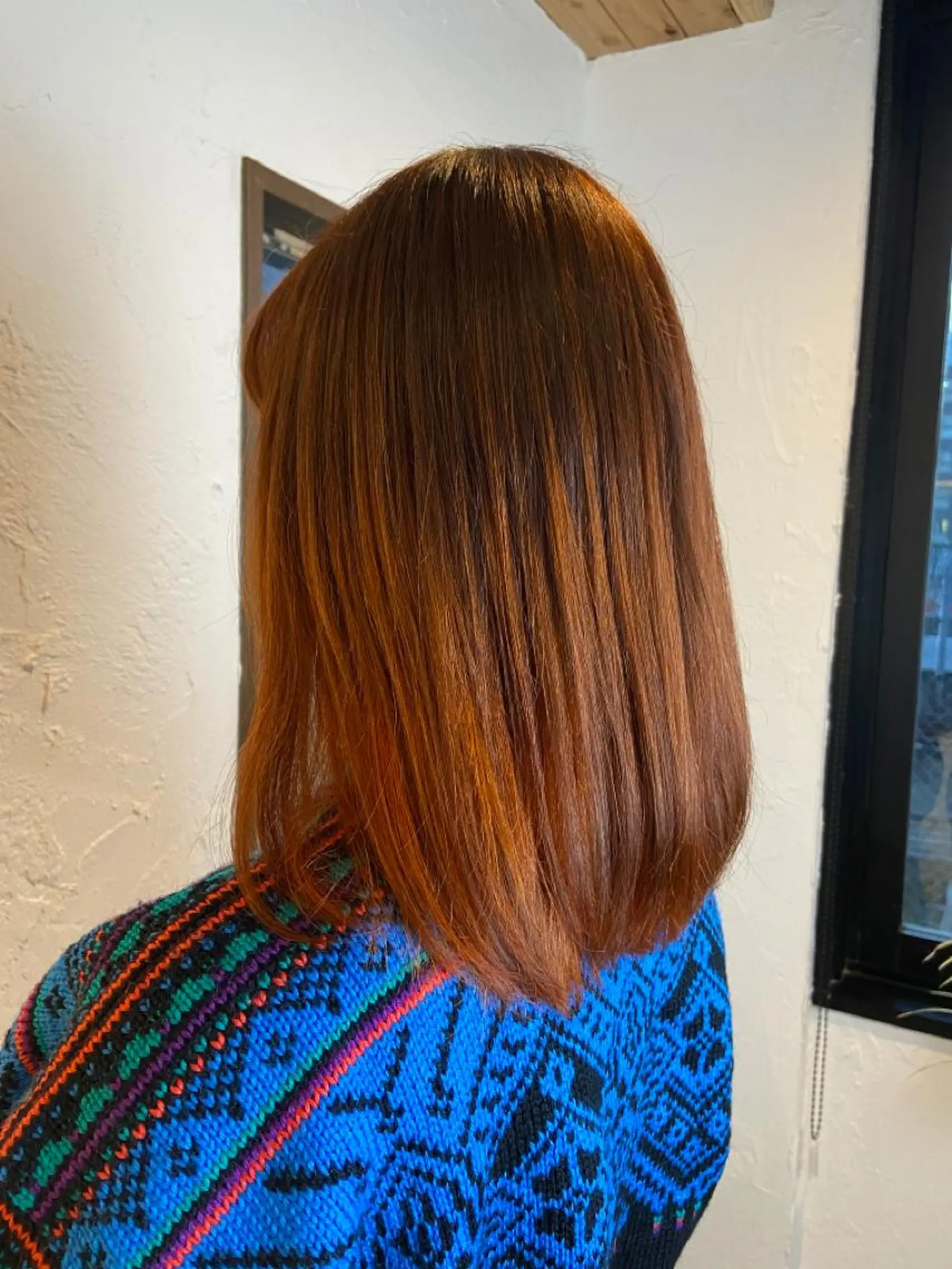 セミロング カラー 宮本 玲那のヘアスタイル