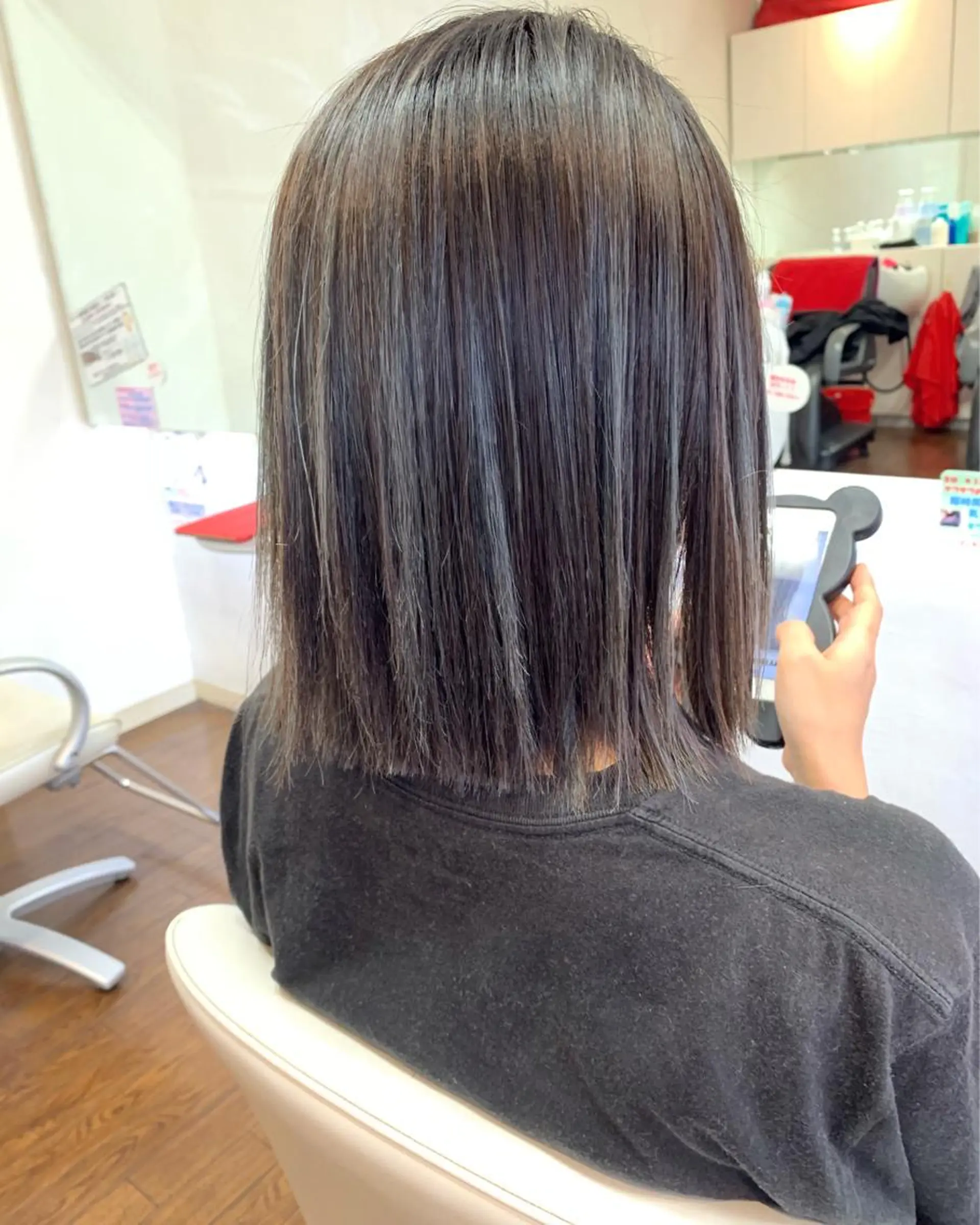 ミディアム カラー ハイライトカラー ハイライト ヘアカラー GLAD 萩原のヘアスタイル