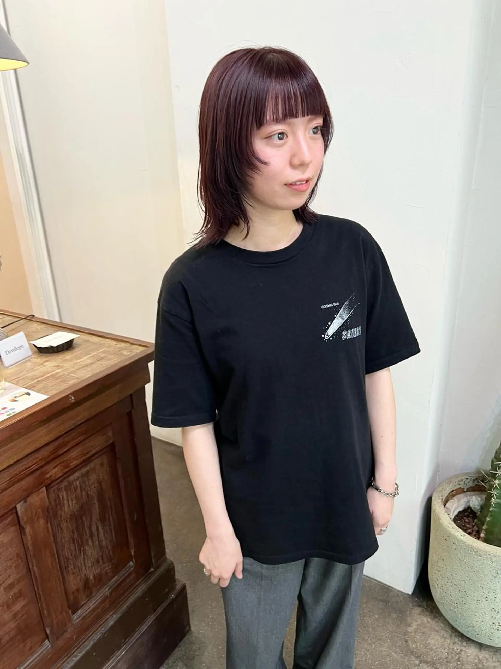 ミディアム カラー イルミナカラー 顔まわりレイヤー レイヤーカット ウルフカット カット ヘアカラー 千葉 郁也のヘアスタイル