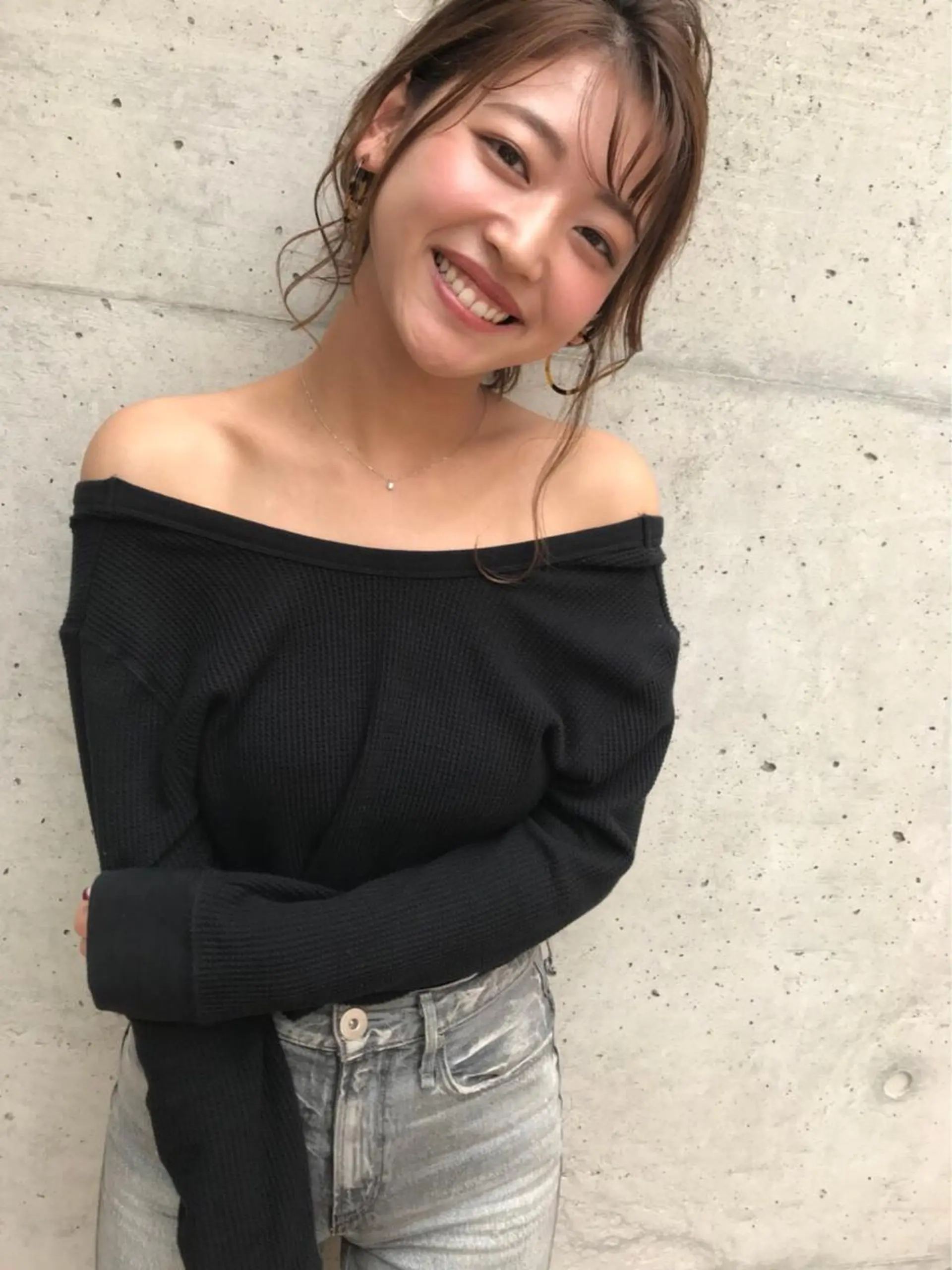 セミロング ヘアアレンジ moana surfriderのヘアスタイル