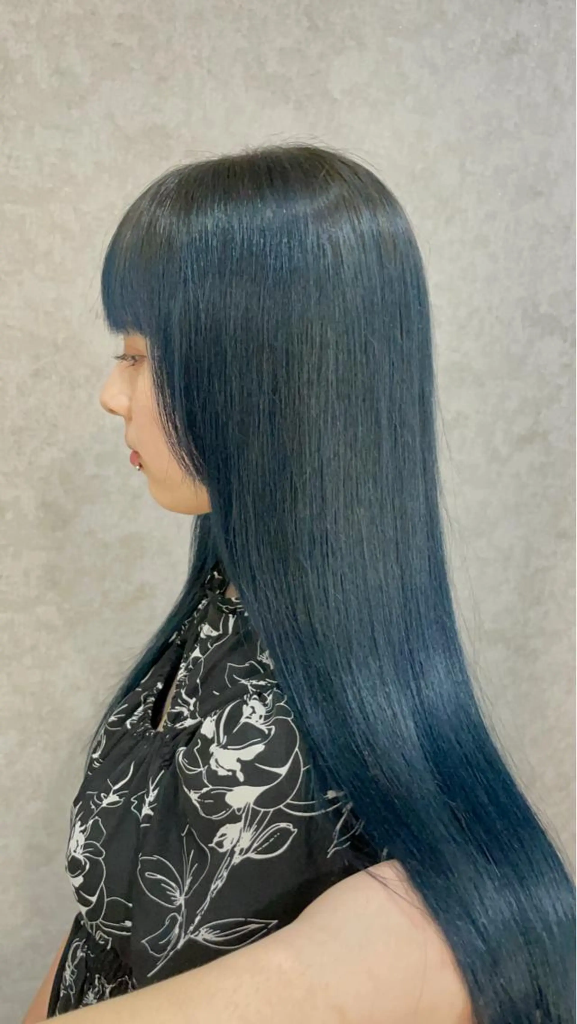 カラー ブルーカラー ネイビーカラー バレイヤージュ特化｜ Takuのヘアスタイル