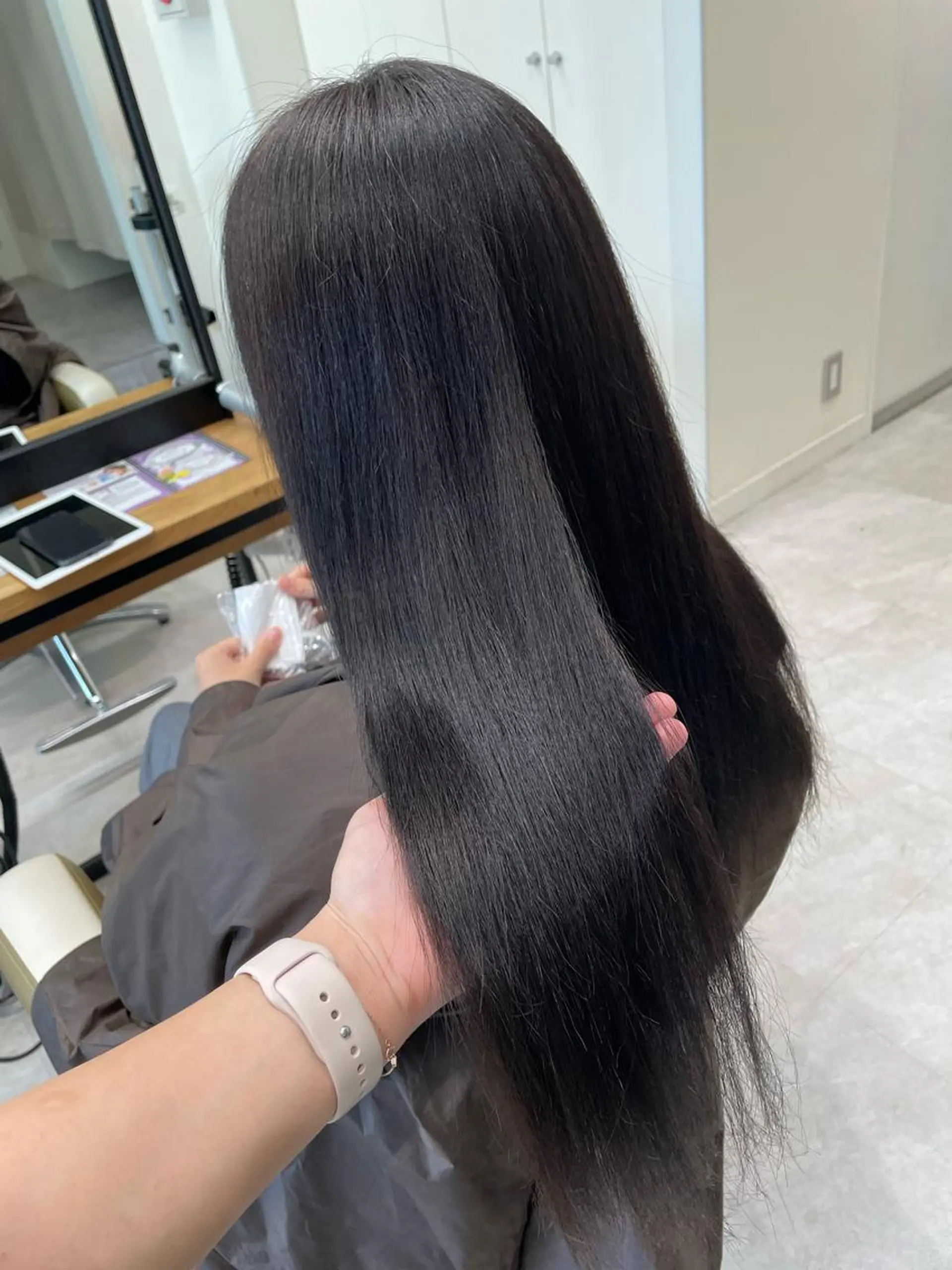 ロング カラー 透明感カラー ダークグレー ダークグレージュ グレージュ ボブ/インナーカラー /眉毛/Miyuのヘアスタイル