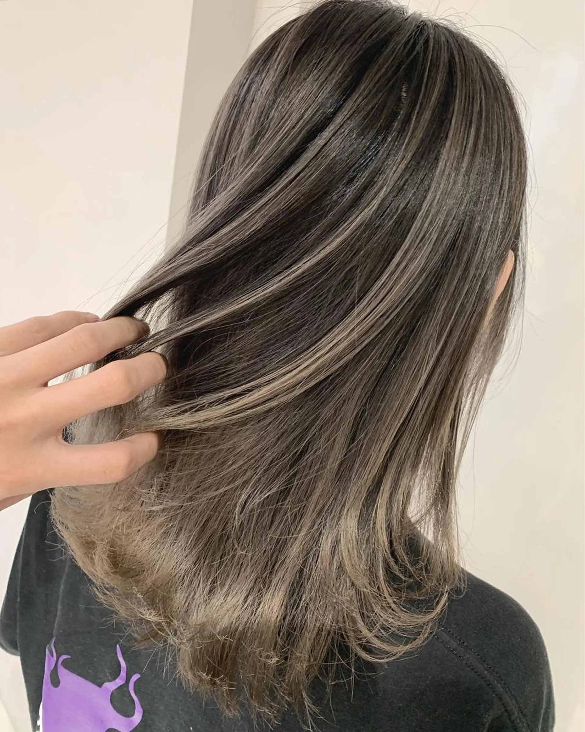 セミロング カラー ヘアアレンジ 阿部 圭悟のヘアスタイル