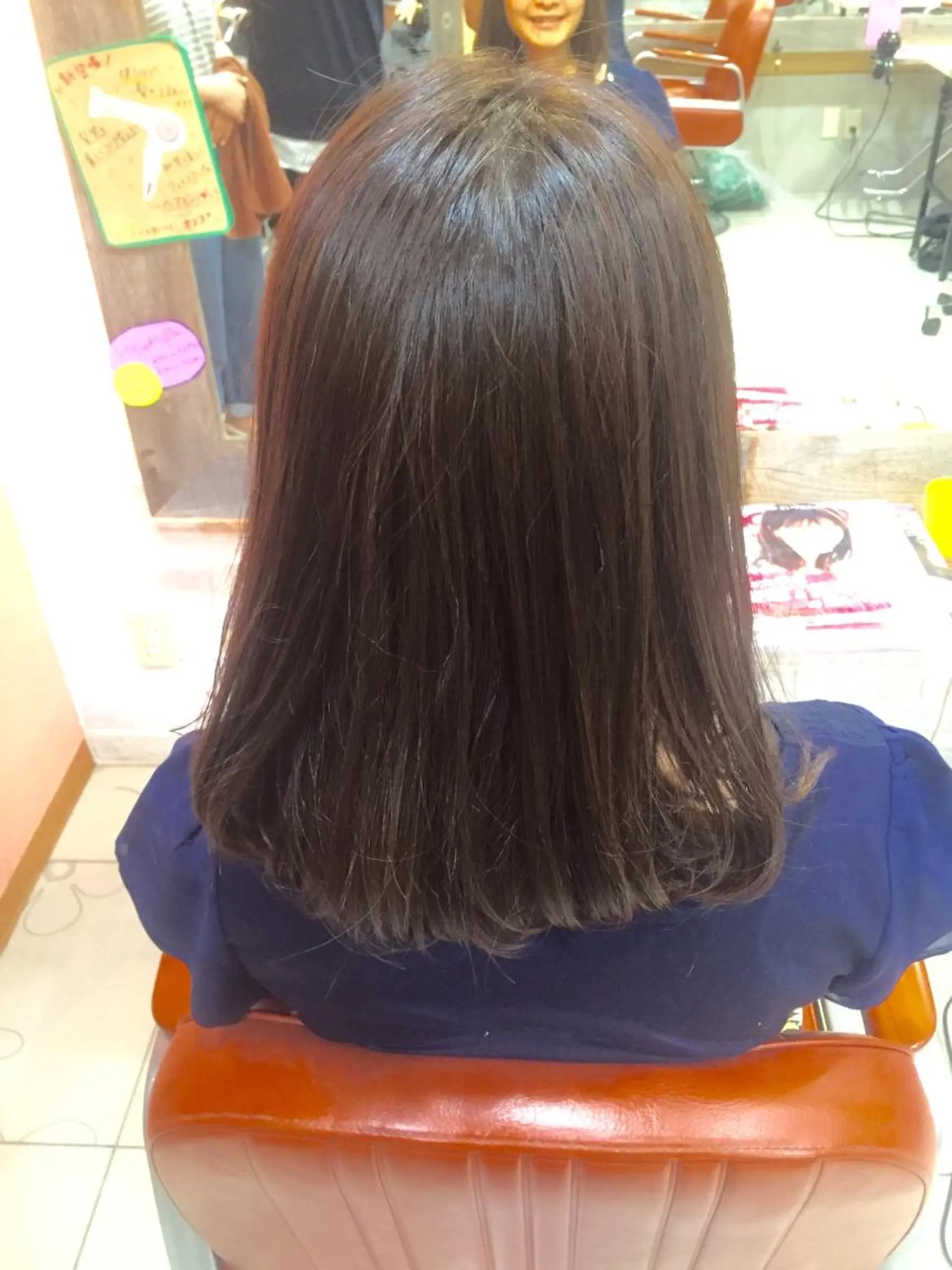 セミロング カラー 鈴木 亜実のヘアスタイル