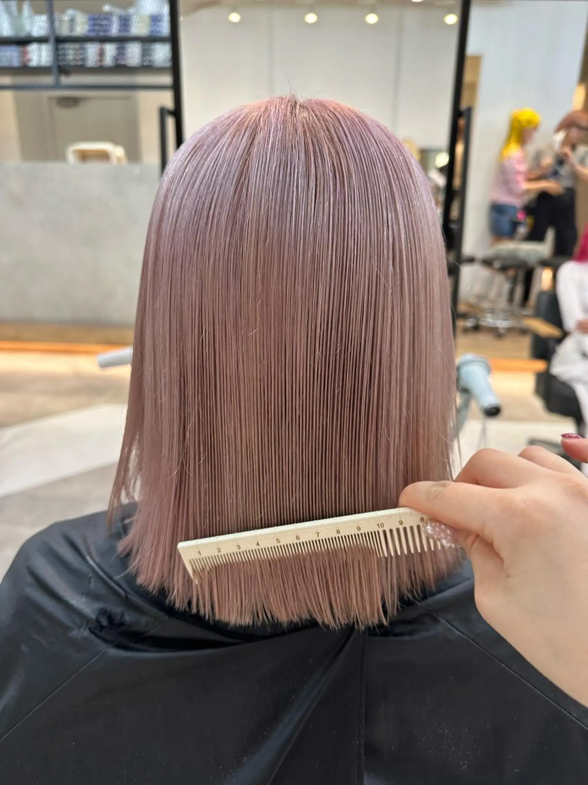 ショート カラー マツエク・マツパ ハイトーン特化 pepe🎀のヘアスタイル