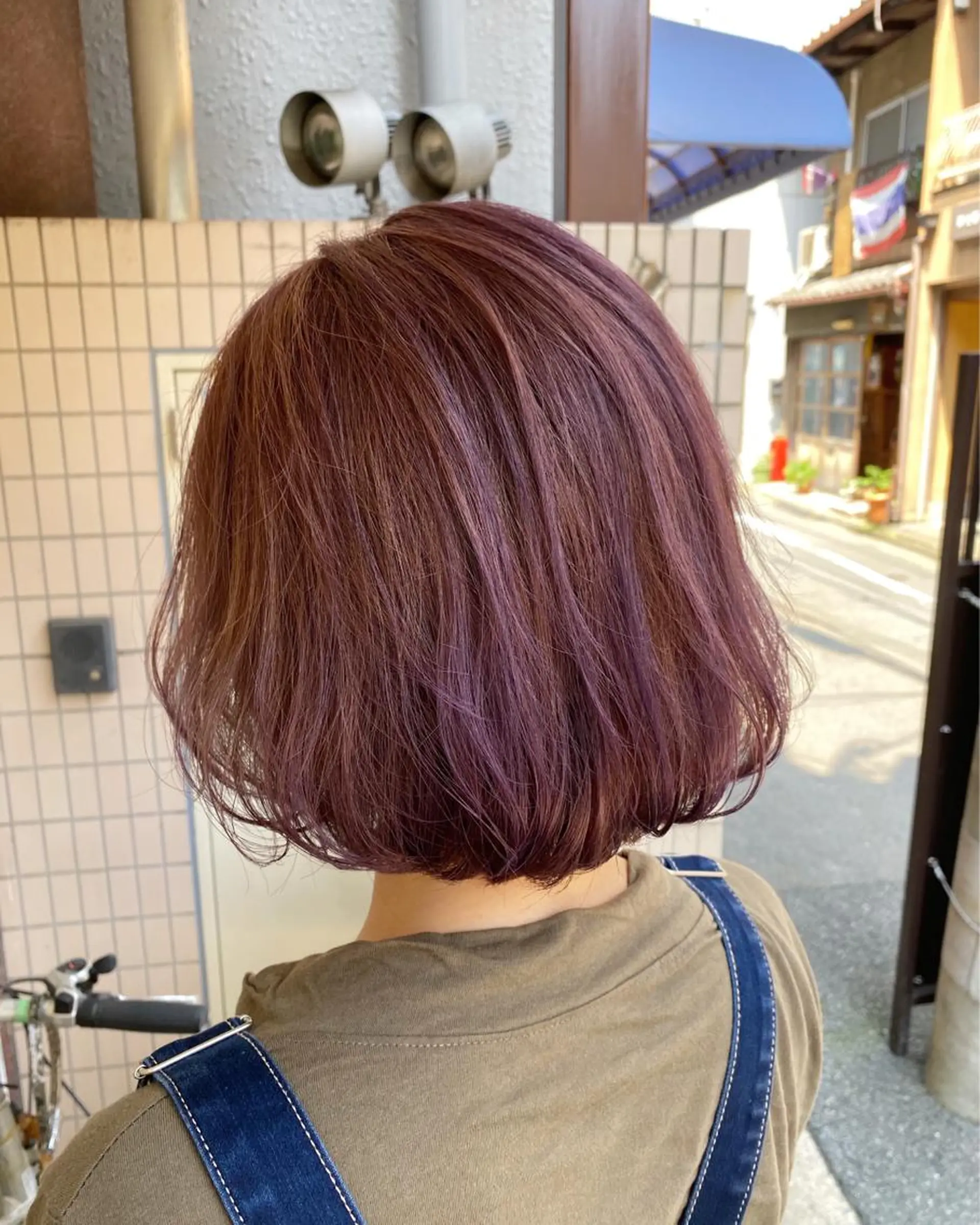 ショート カラー パープルカラー 西村 有紗のヘアスタイル
