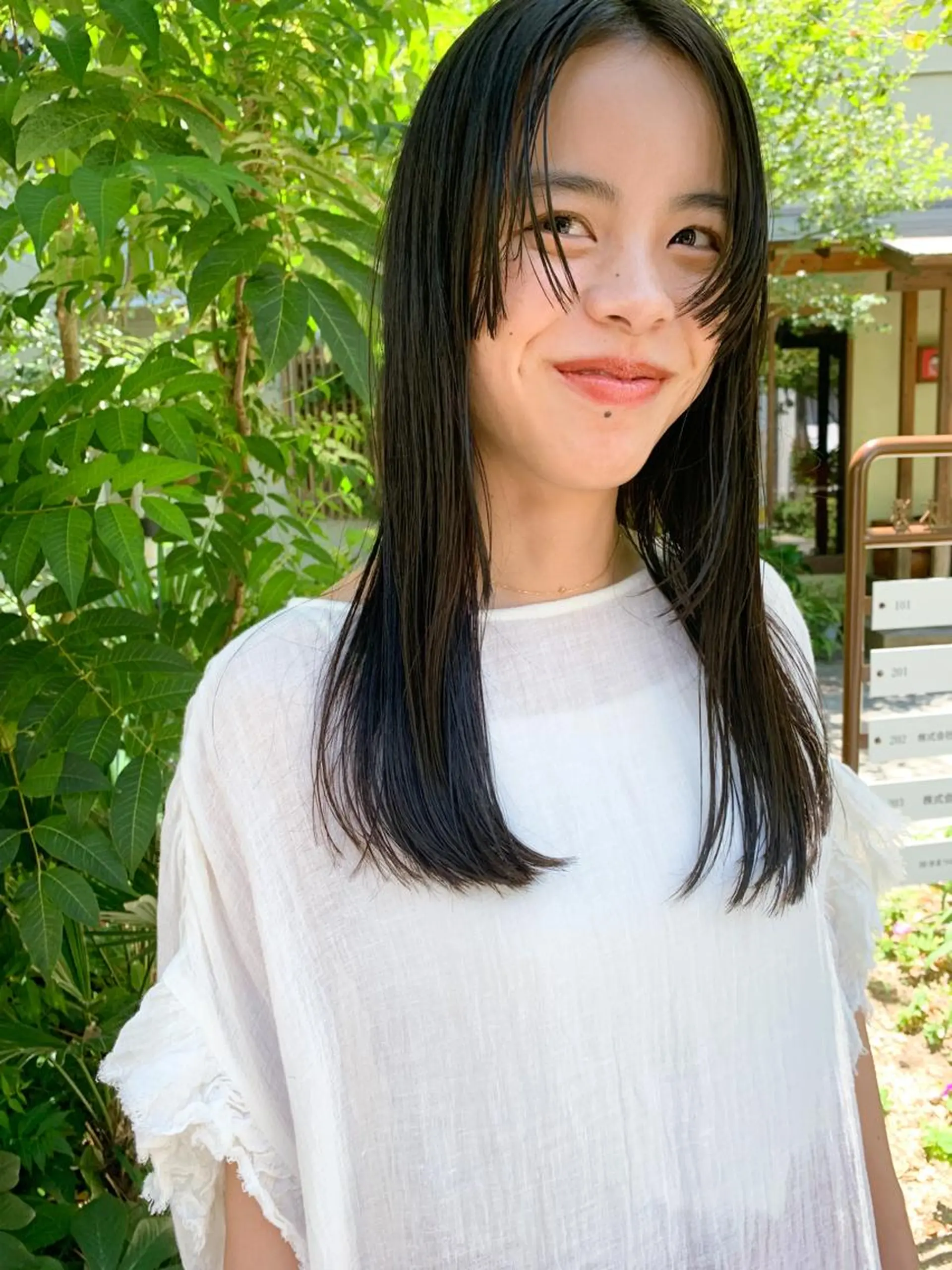 ロング 切りっぱなしボブ ボブ くせ毛 レイヤーカット ロング Spiel KOMOのヘアスタイル