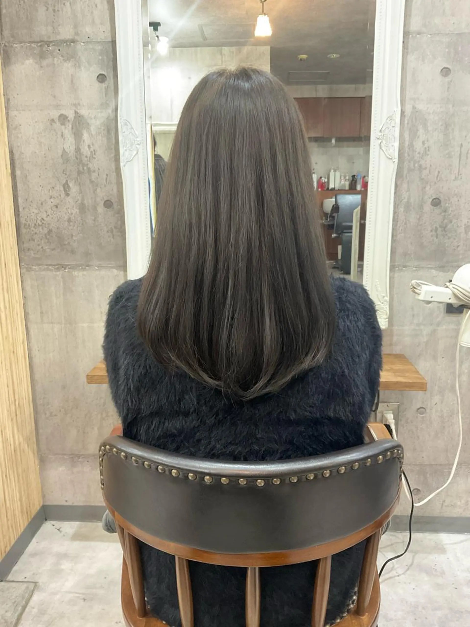 ロング レイヤーカット HAIR BASE ZAWAWA所属・レイヤー/ブリーチ｜ 特殊パーマ/赤澤のヘアスタイル