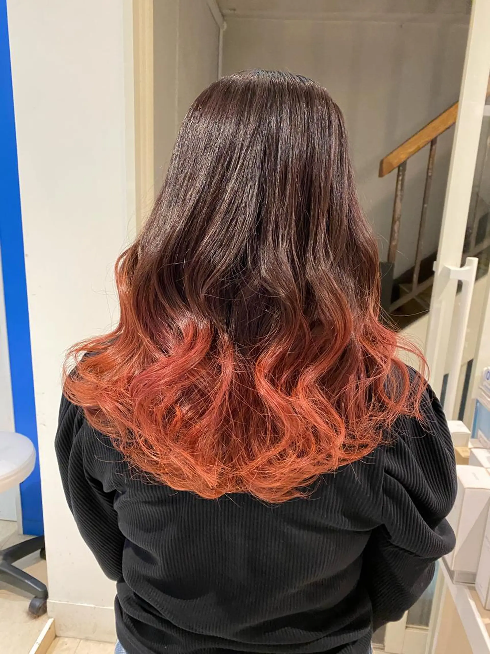 セミロング 🌈評価No.1🌈 艶髪カラー❌エクステのヘアスタイル